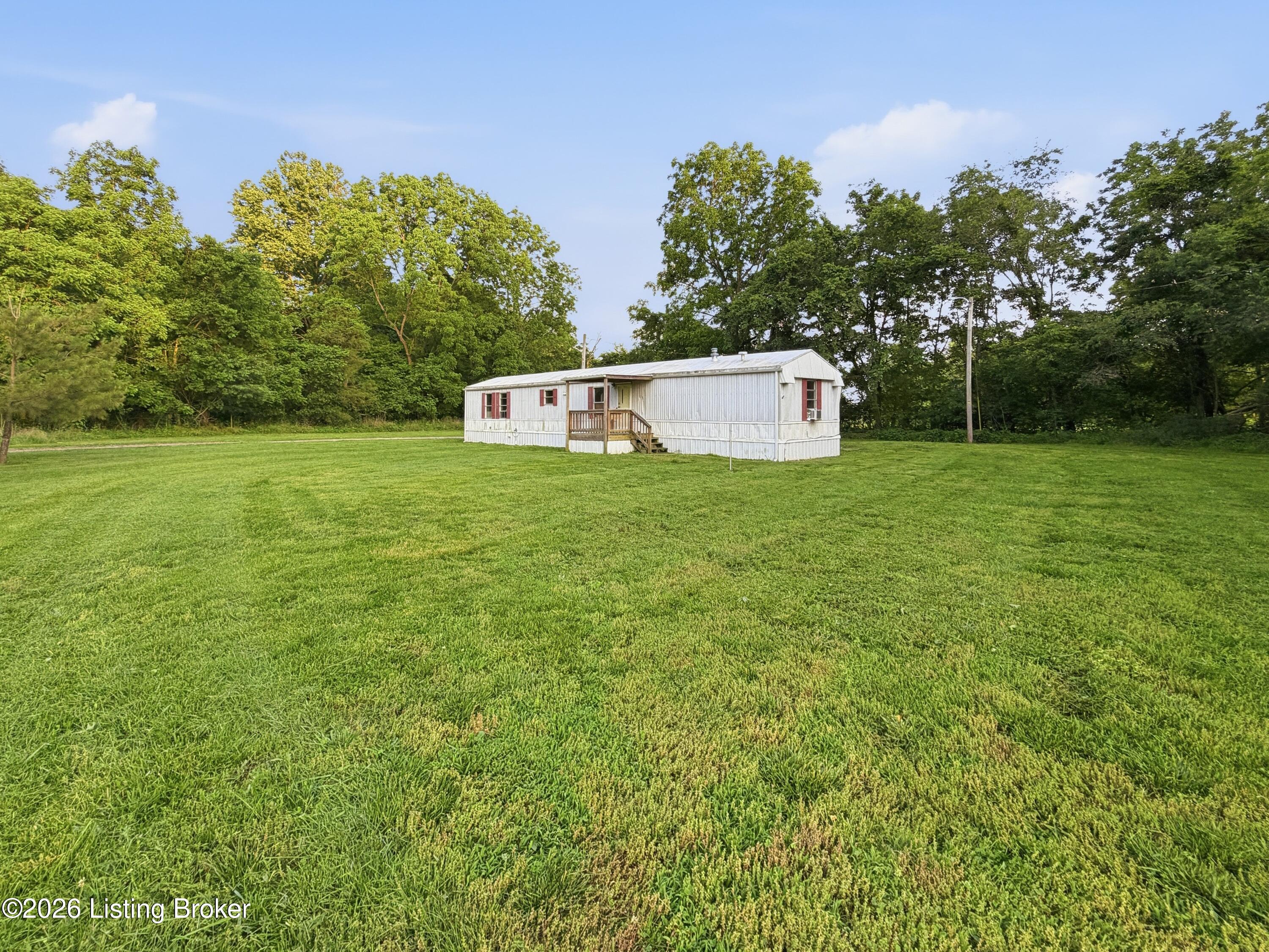 499 Hornback Farms Ln Property Photo 4