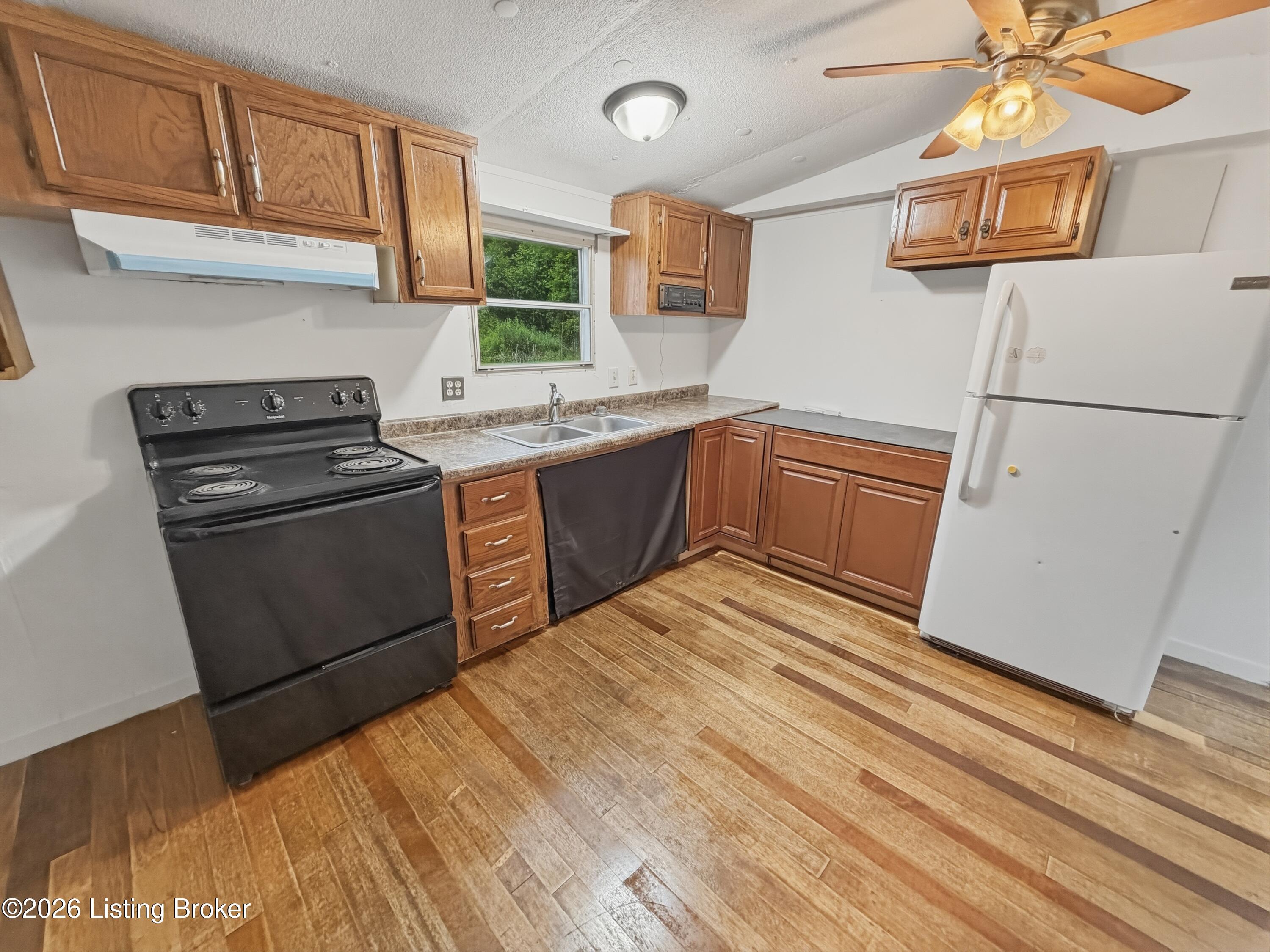 499 Hornback Farms Ln Property Photo 6