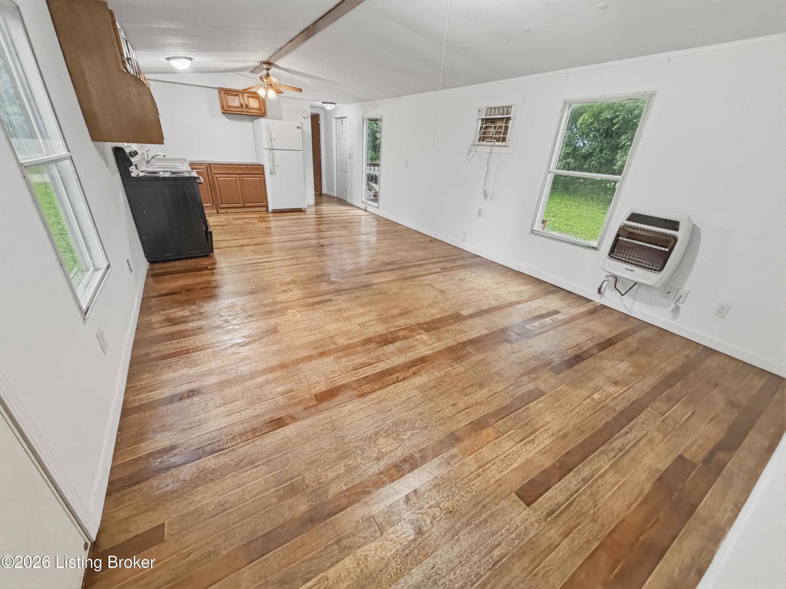 499 Hornback Farms Ln Property Photo 8