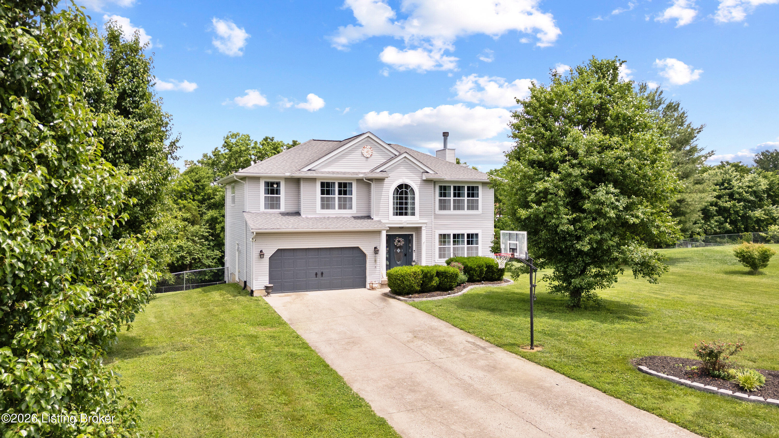 350 Pin Oak Dr Property Photo 1
