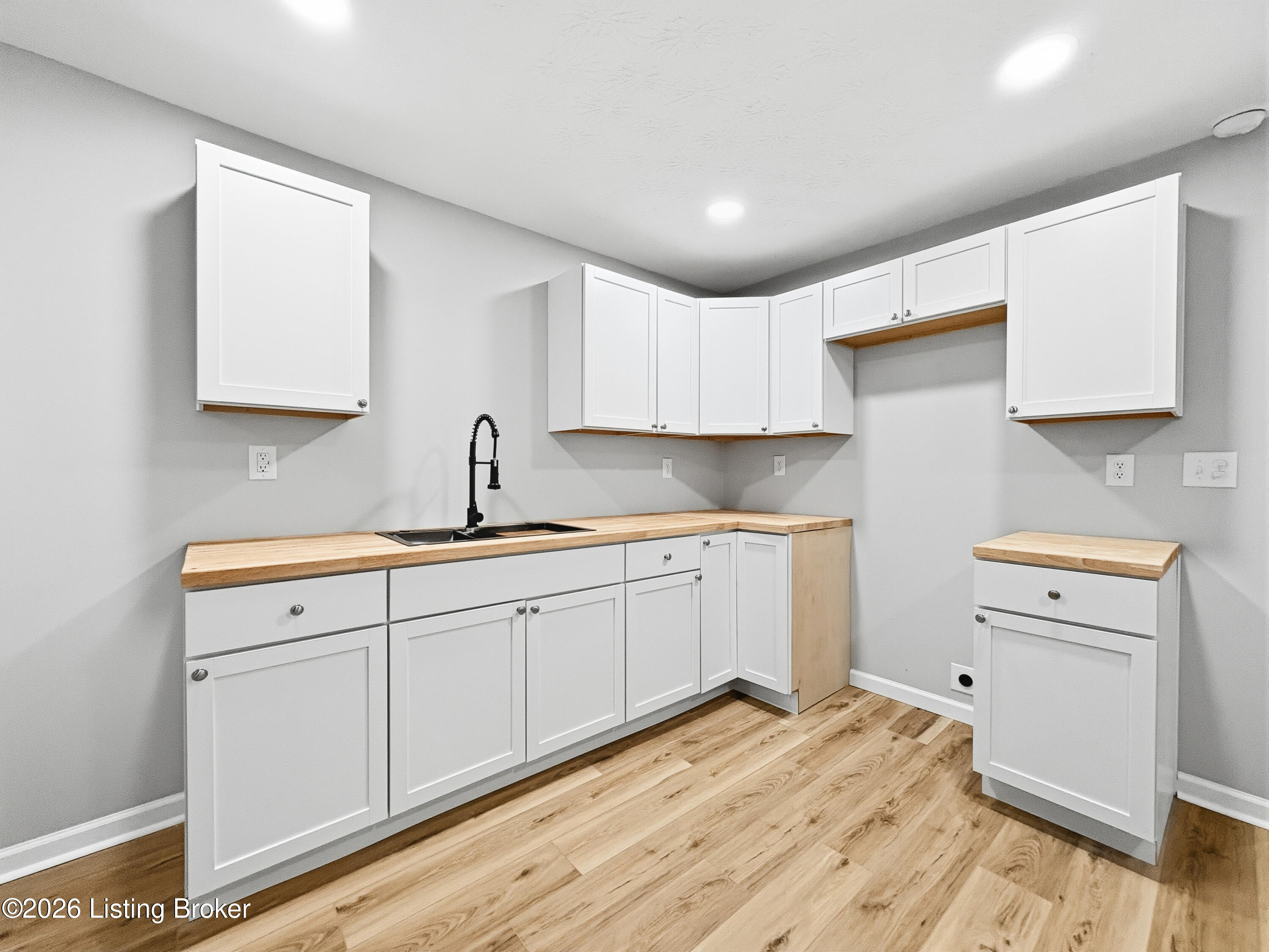 56 Old Tunnell Mill Rd Property Photo 14