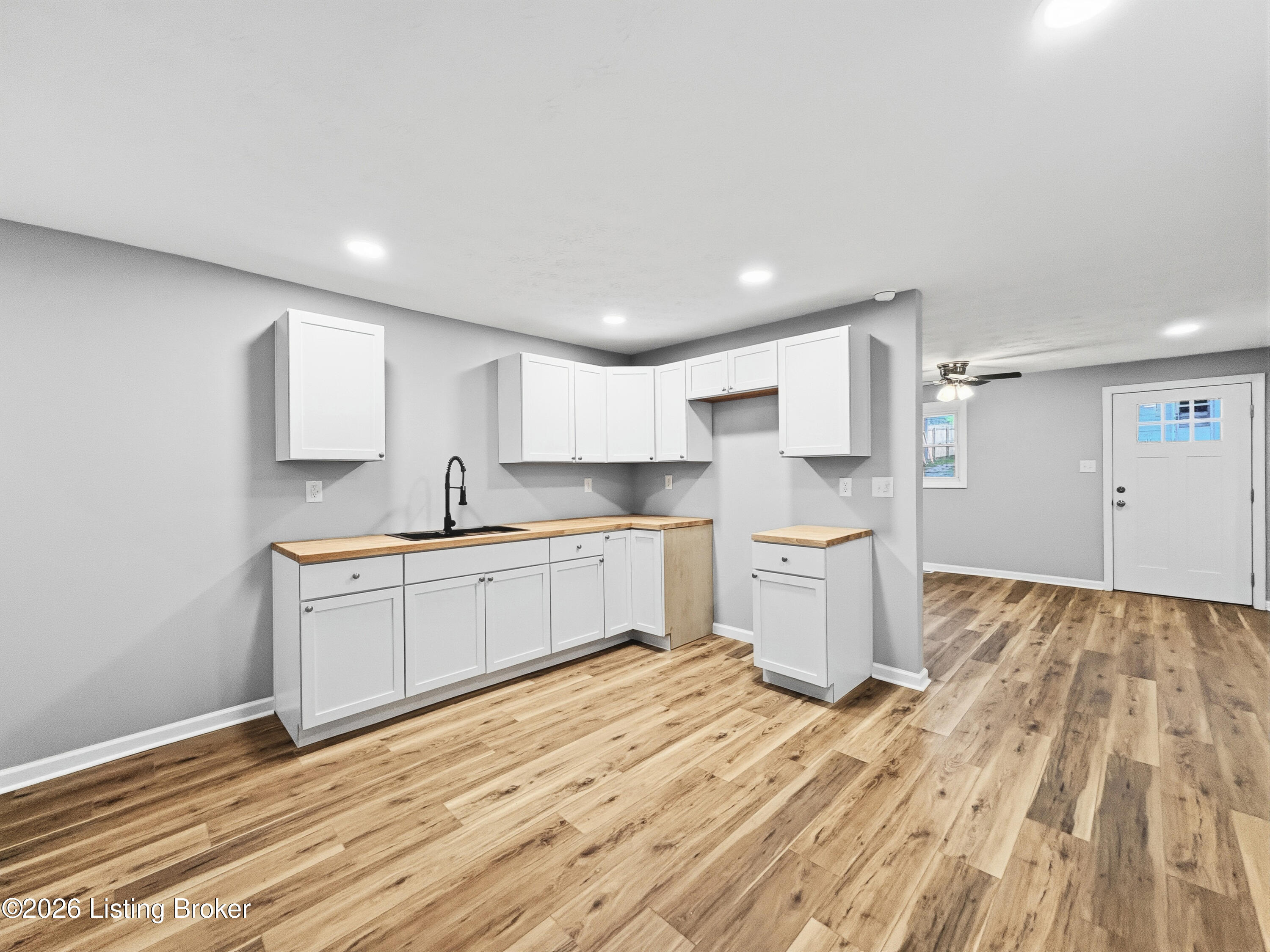 56 Old Tunnell Mill Rd Property Photo 16
