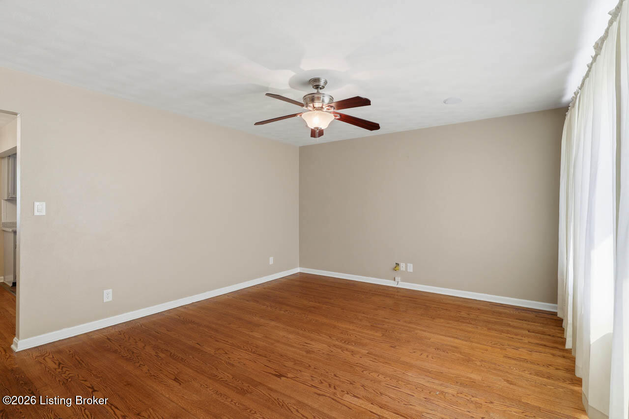 634 Pennsylvania Ave Property Photo 4