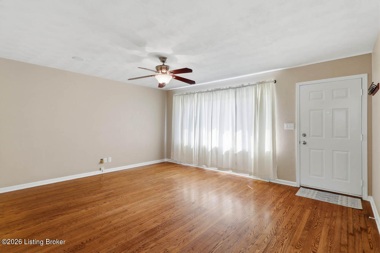 634 Pennsylvania Ave Property Photo 5