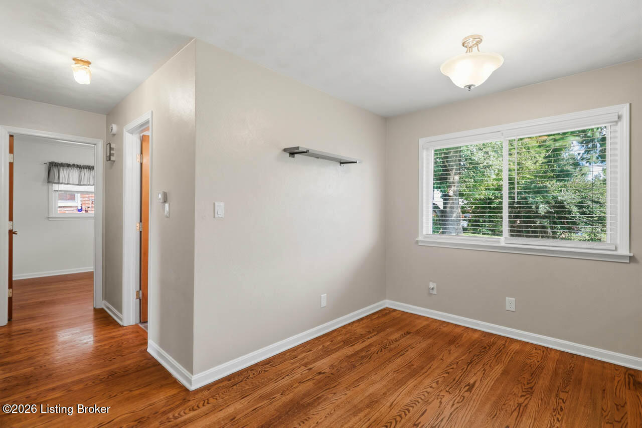 634 Pennsylvania Ave Property Photo 6