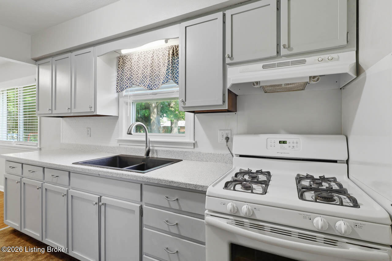 634 Pennsylvania Ave Property Photo 10
