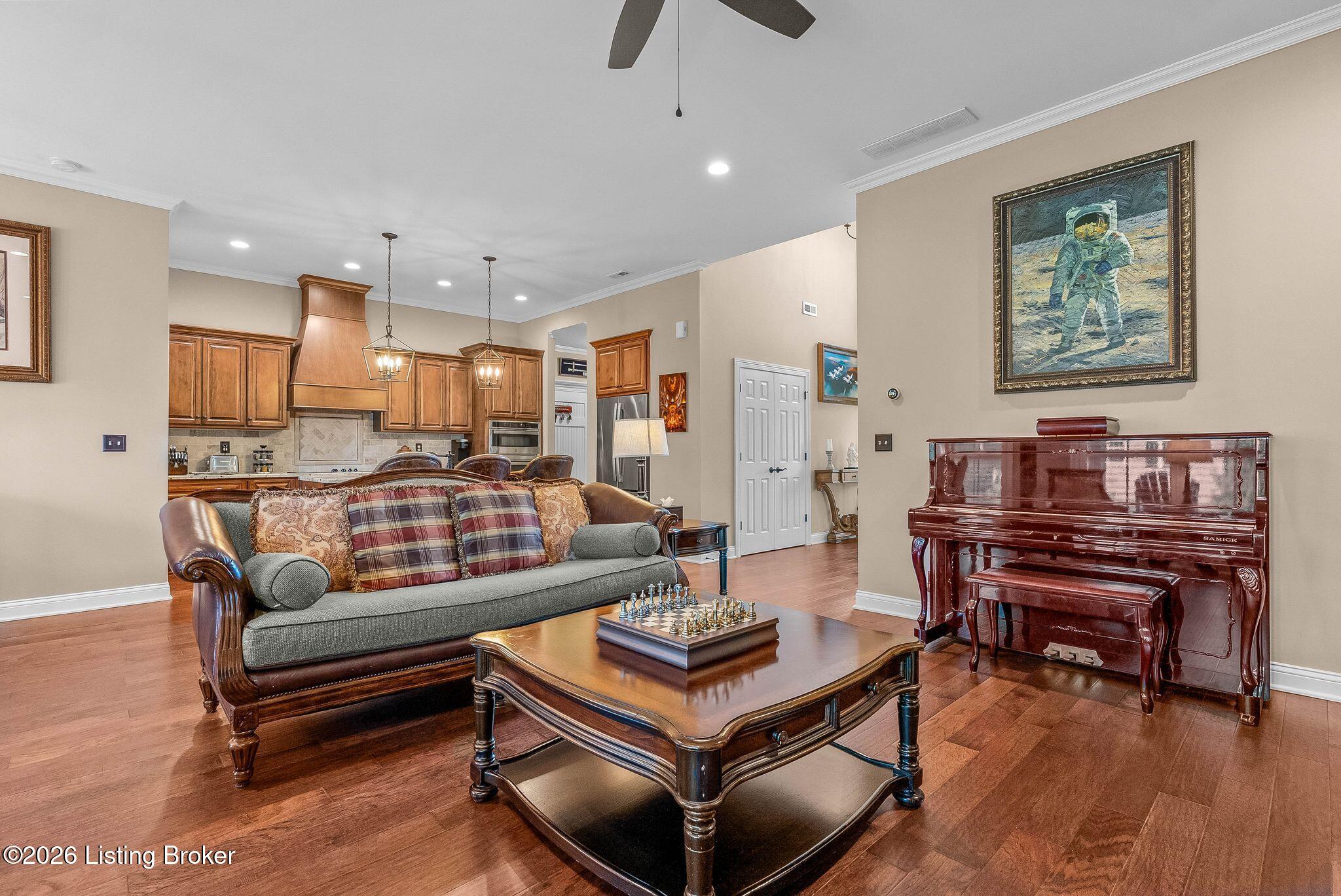 108 Pembridge Ct Property Photo 11