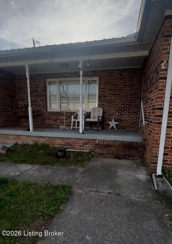 65 S Castle Dr Property Photo 8