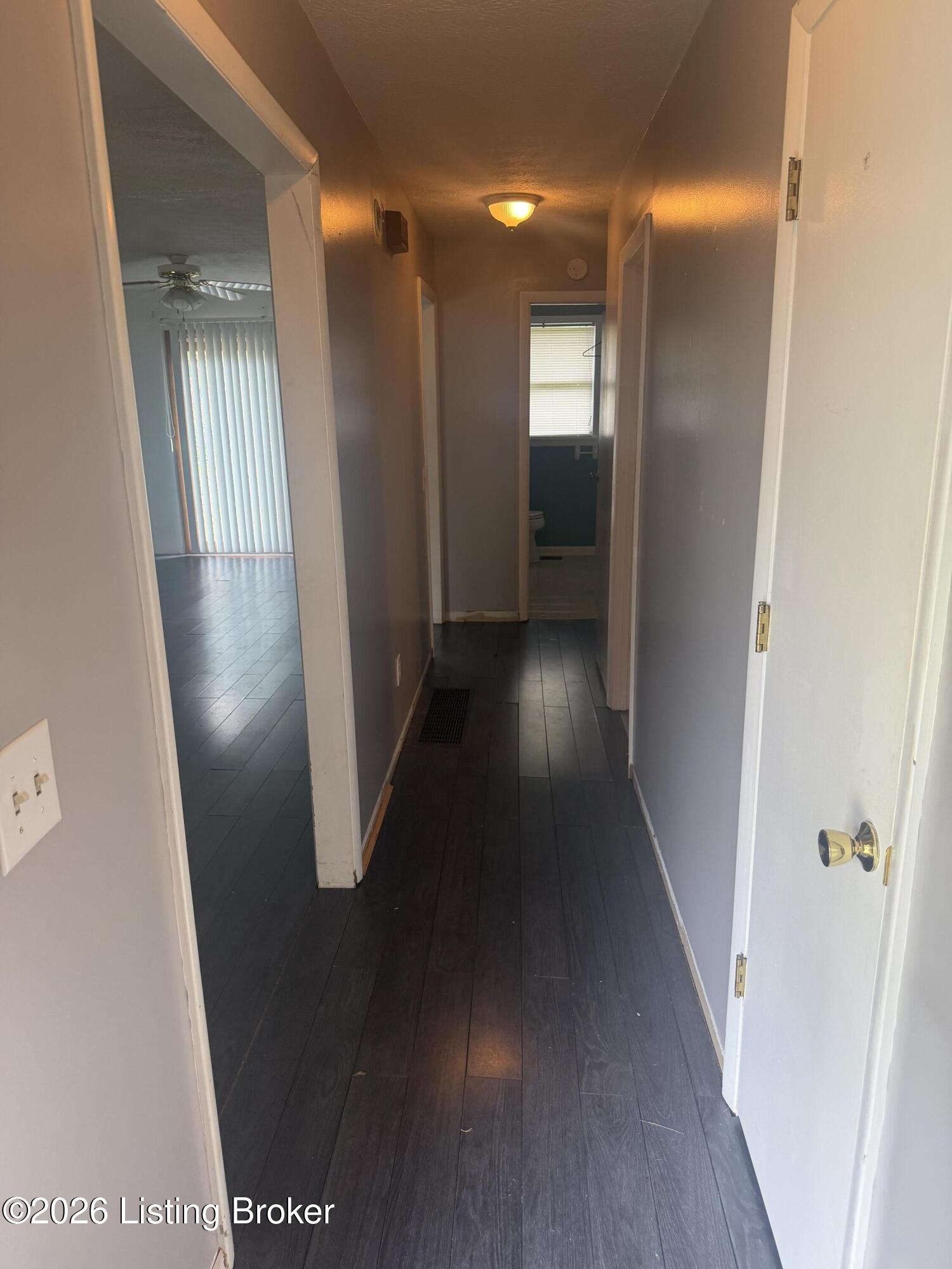 65 S Castle Dr Property Photo 11