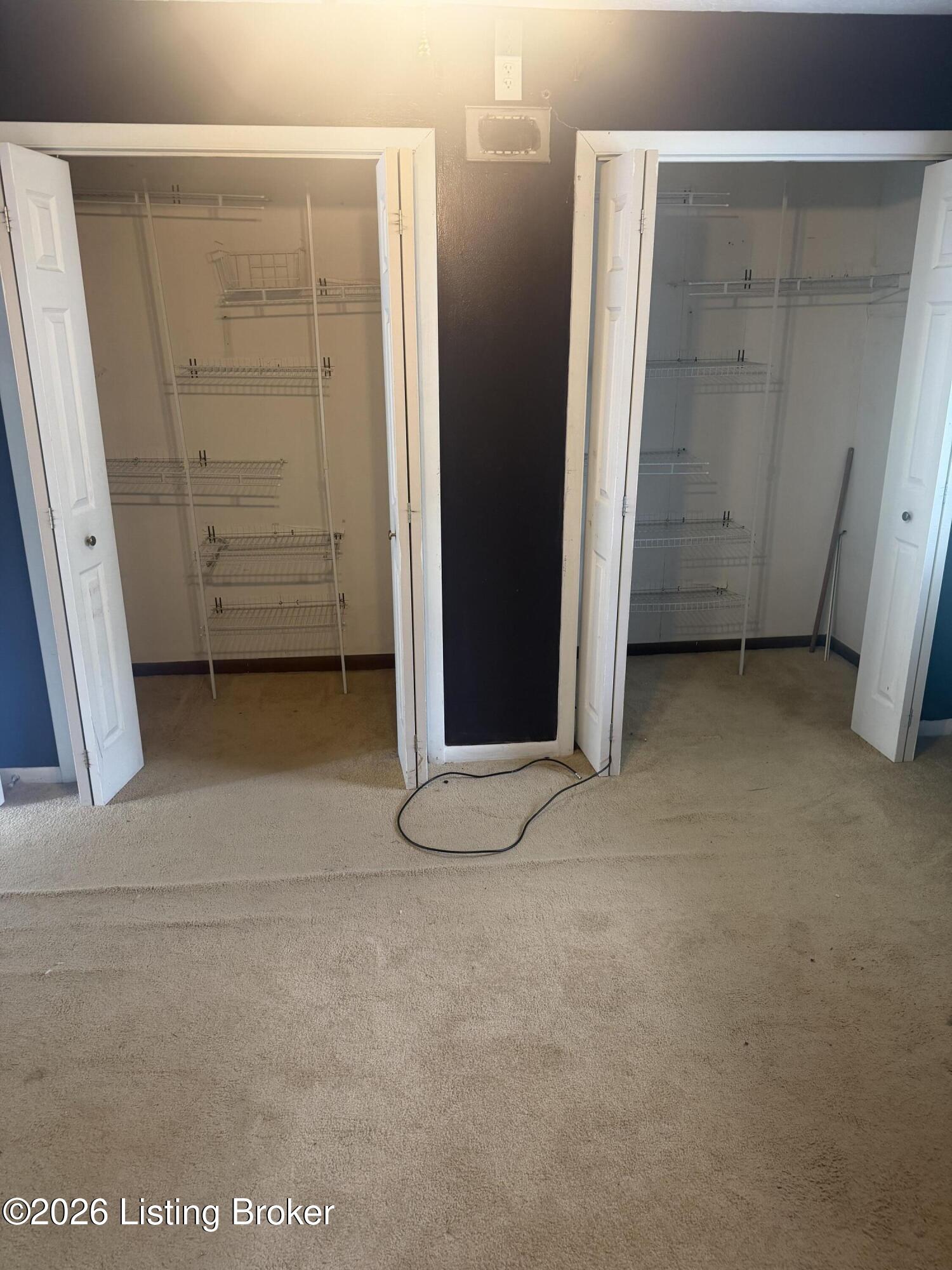 65 S Castle Dr Property Photo 22