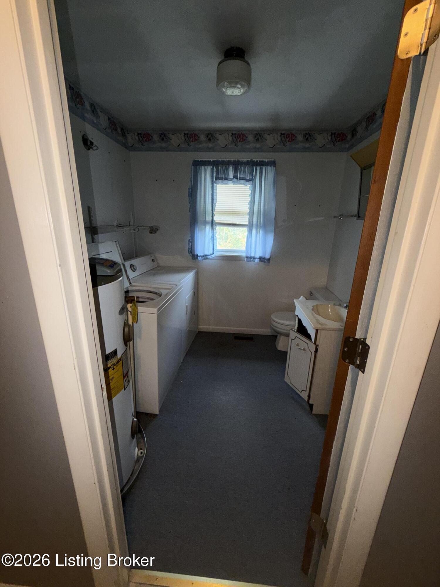 65 S Castle Dr Property Photo 25