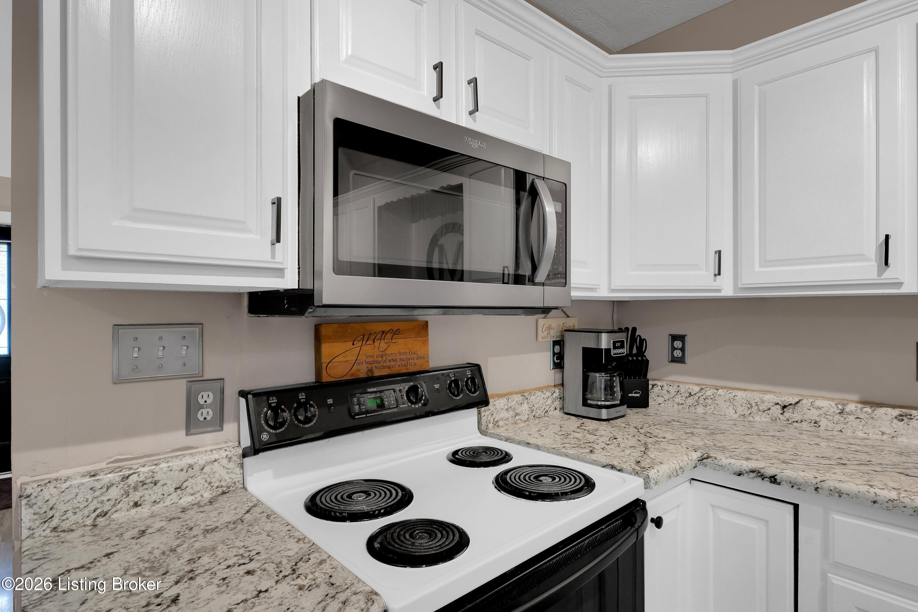 10115 Lancewood Rd Property Photo 15