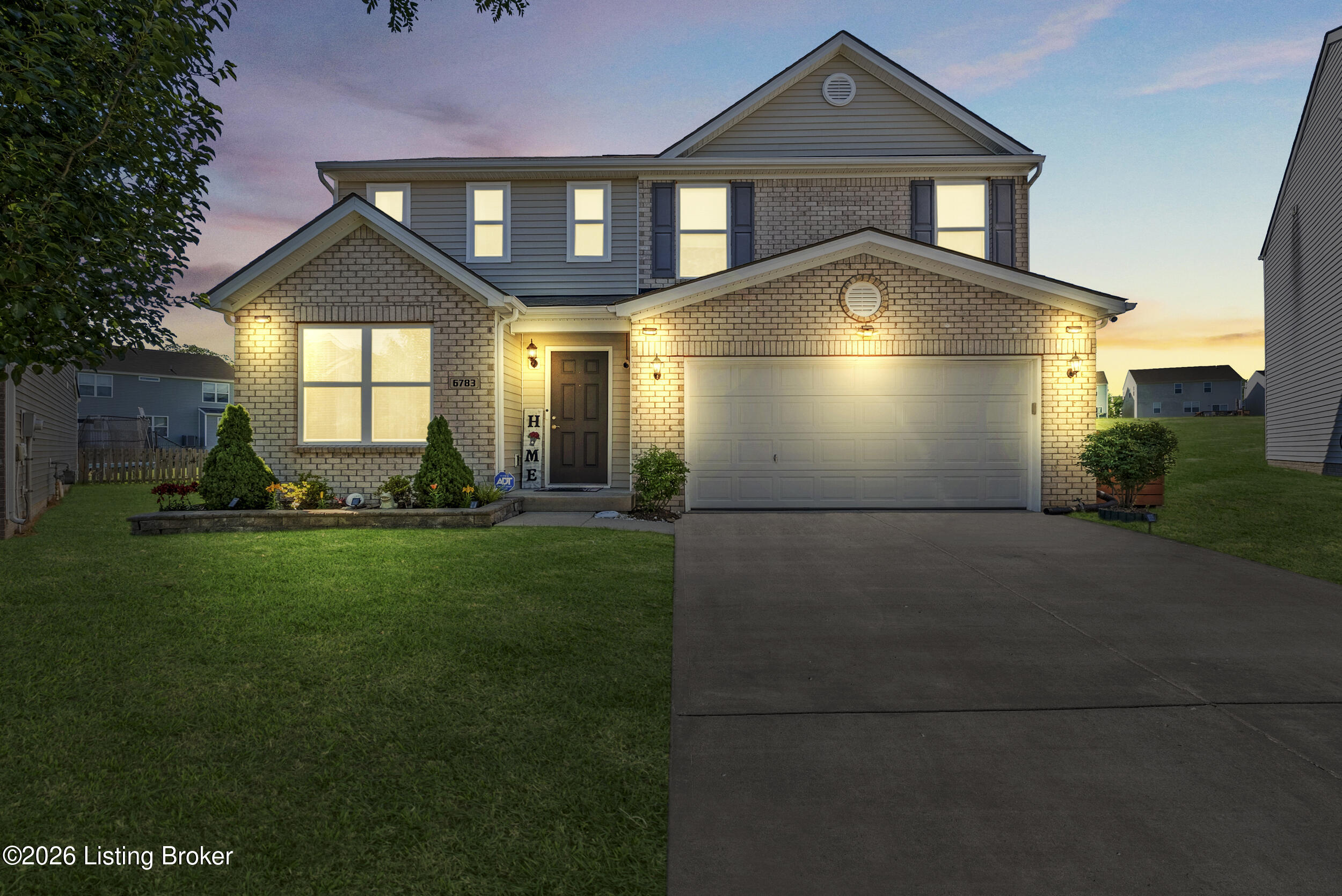 6783 Brittany Oak Dr Property Photo 2