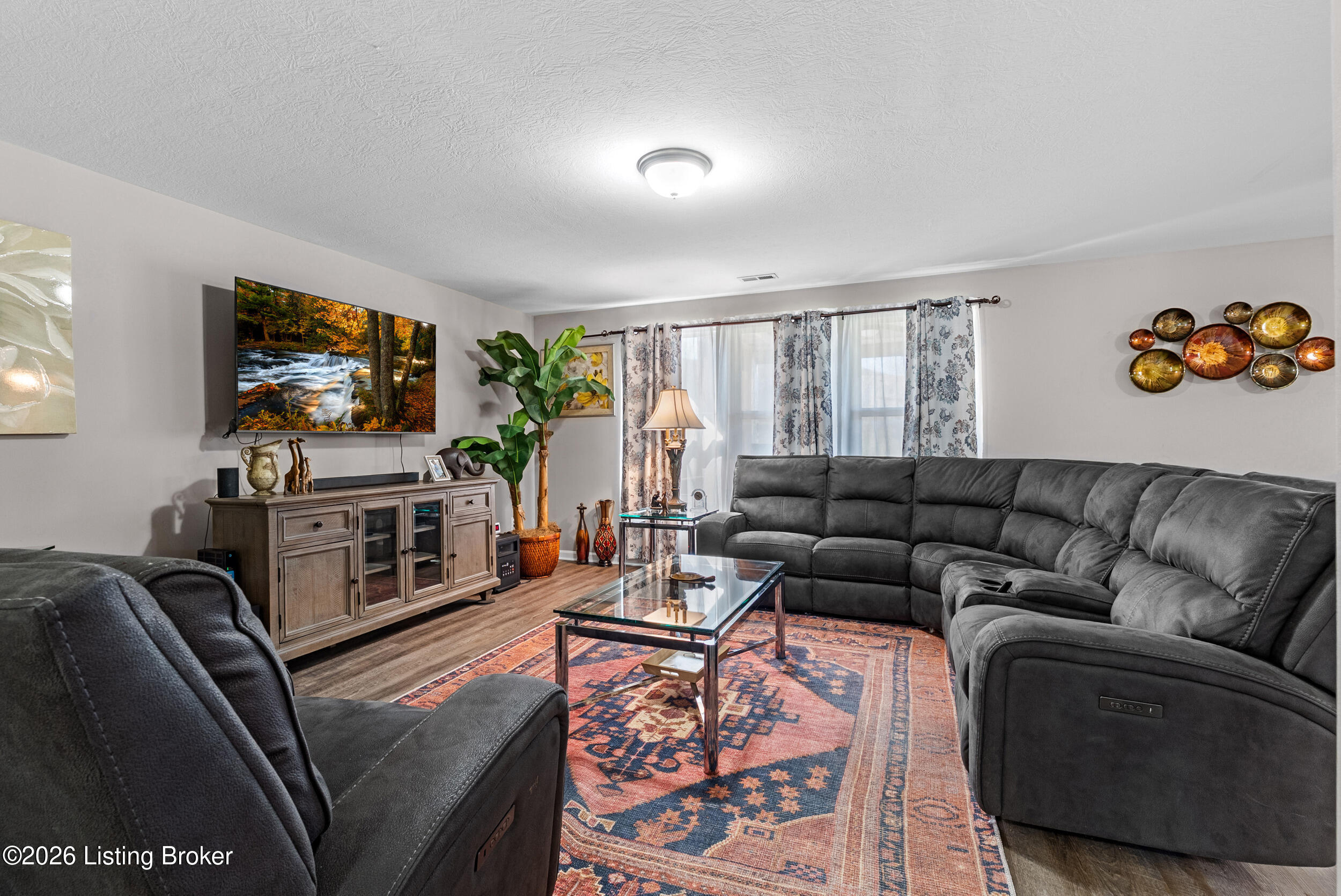 6783 Brittany Oak Dr Property Photo 15