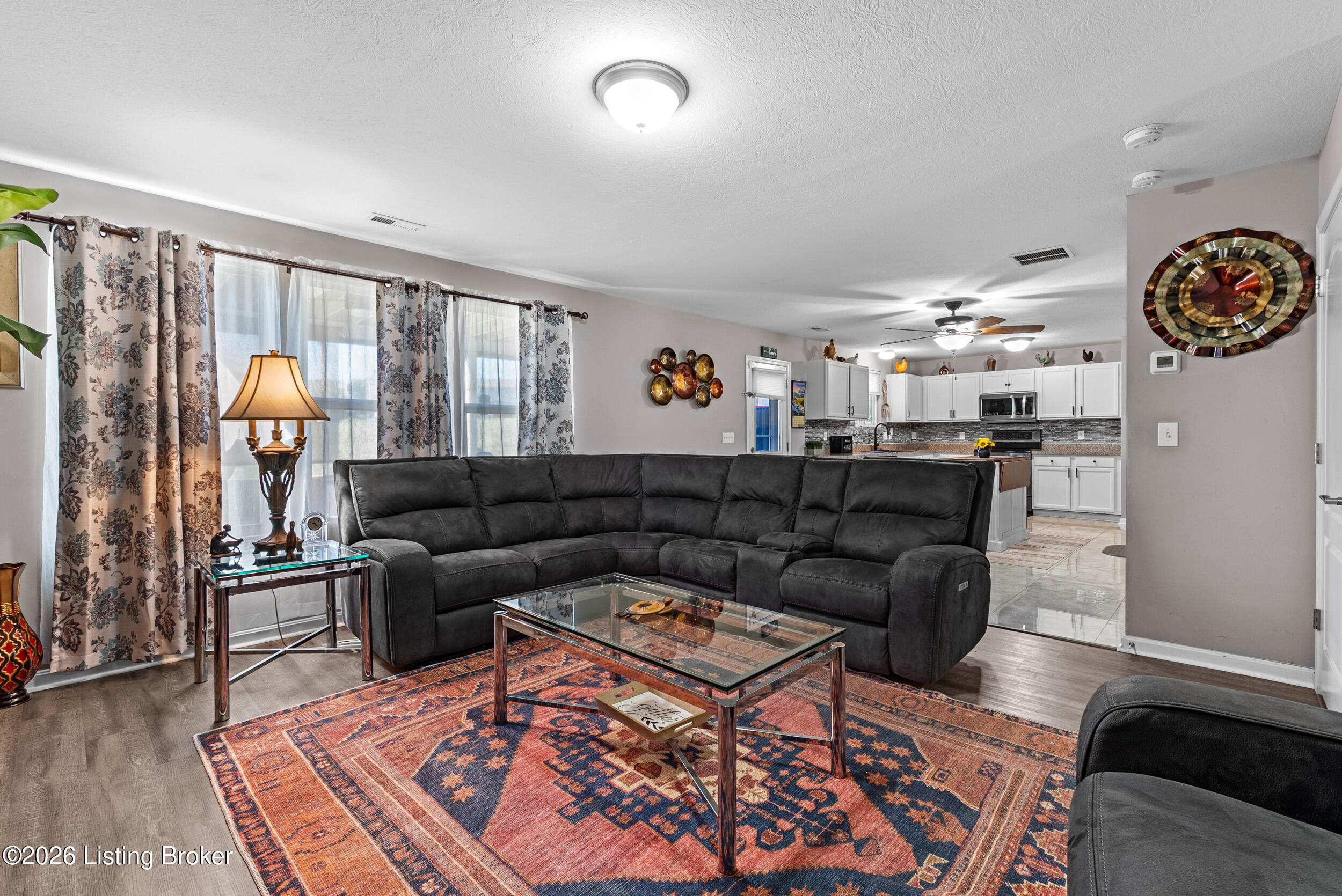 6783 Brittany Oak Dr Property Photo 17