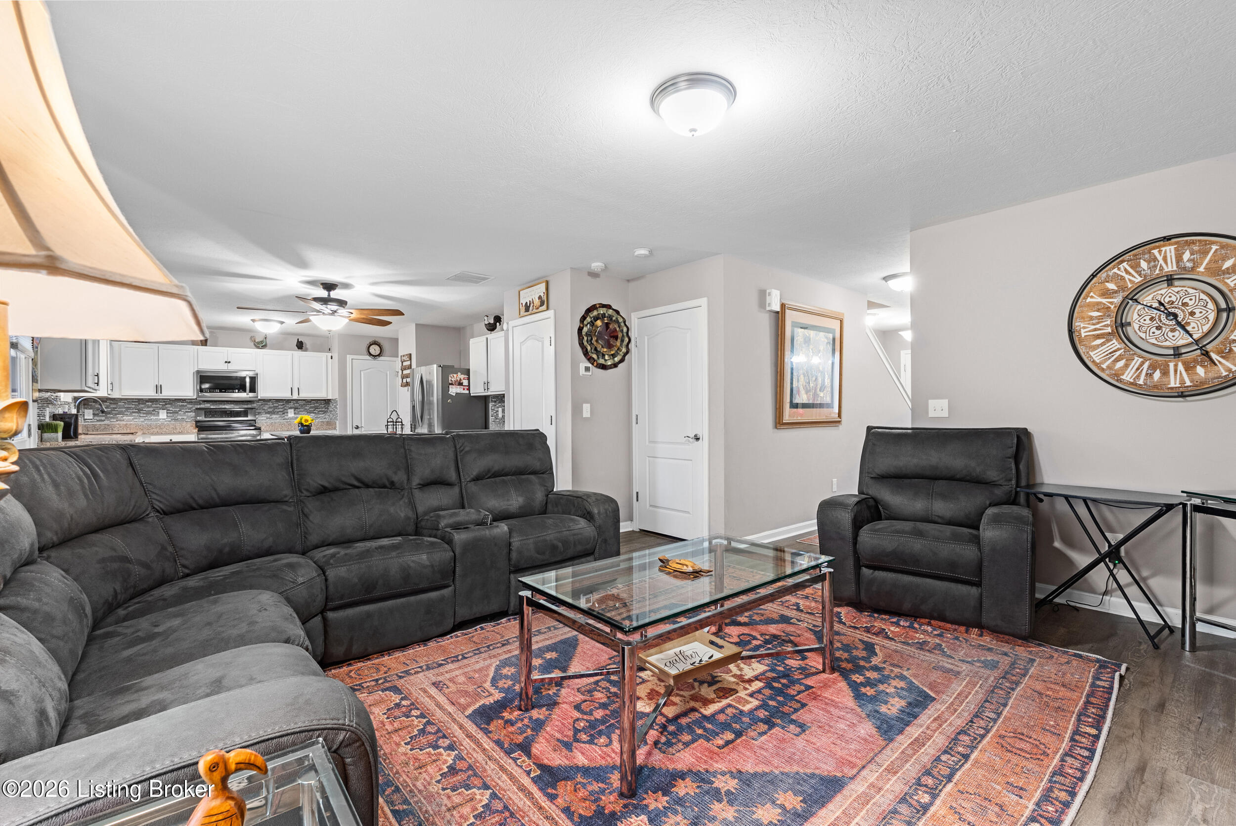 6783 Brittany Oak Dr Property Photo 18