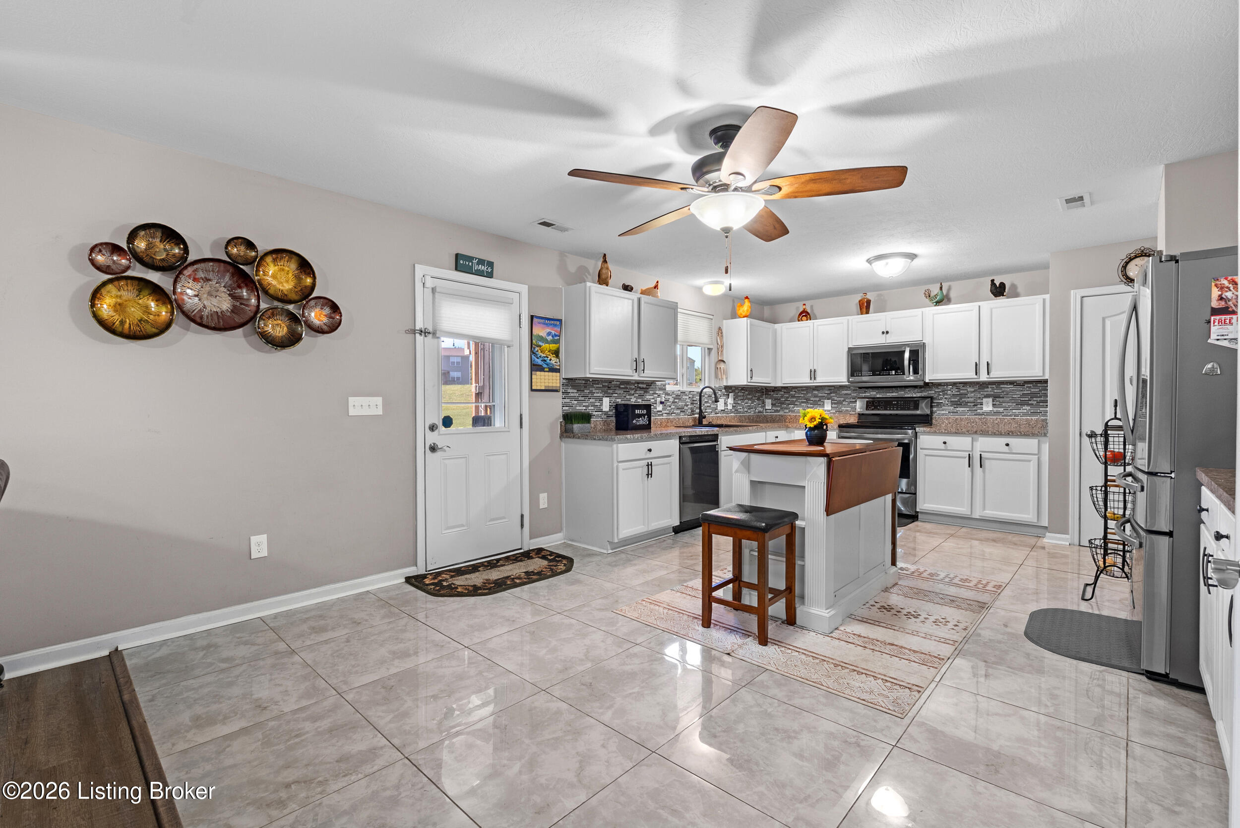 6783 Brittany Oak Dr Property Photo 19