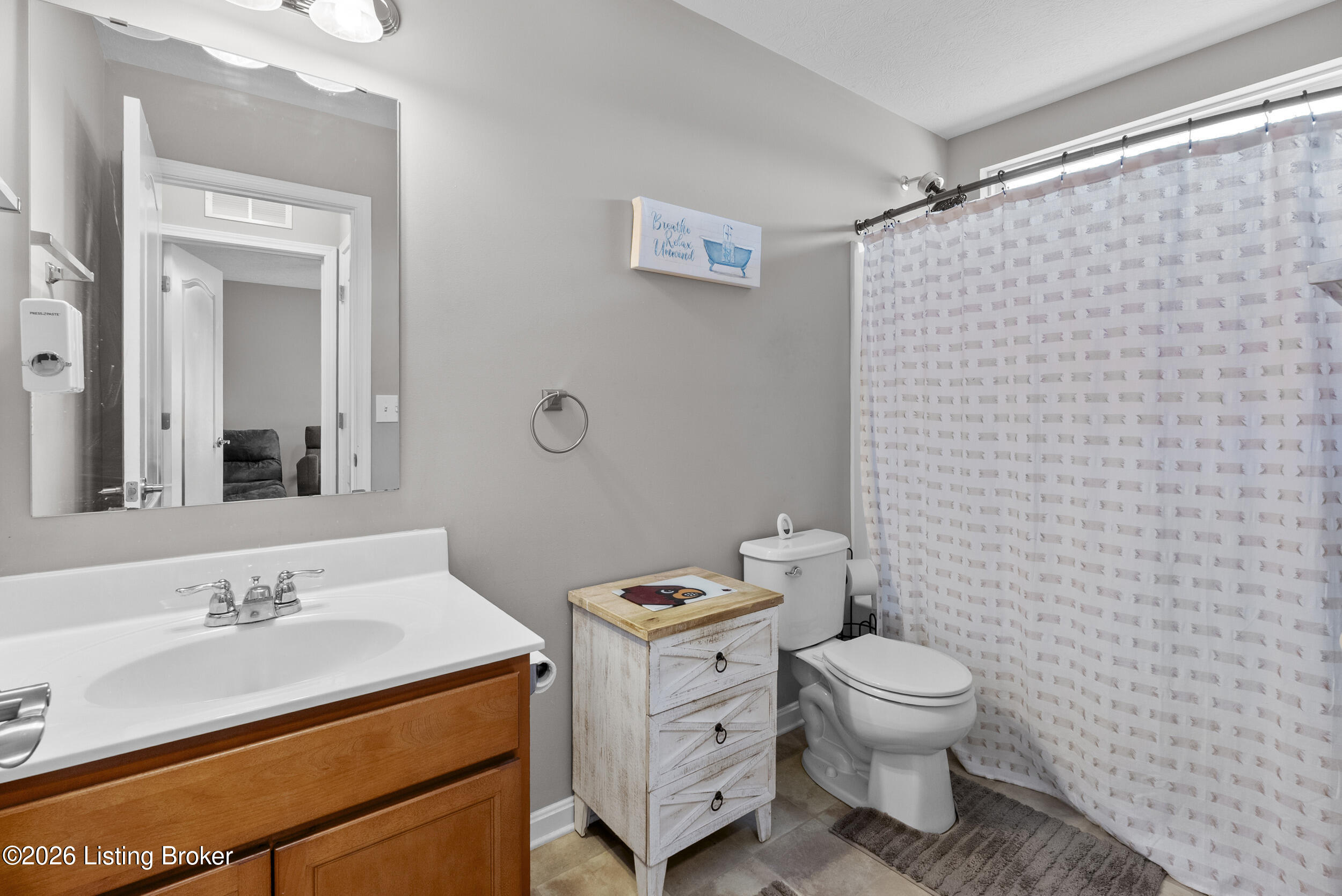 6783 Brittany Oak Dr Property Photo 28