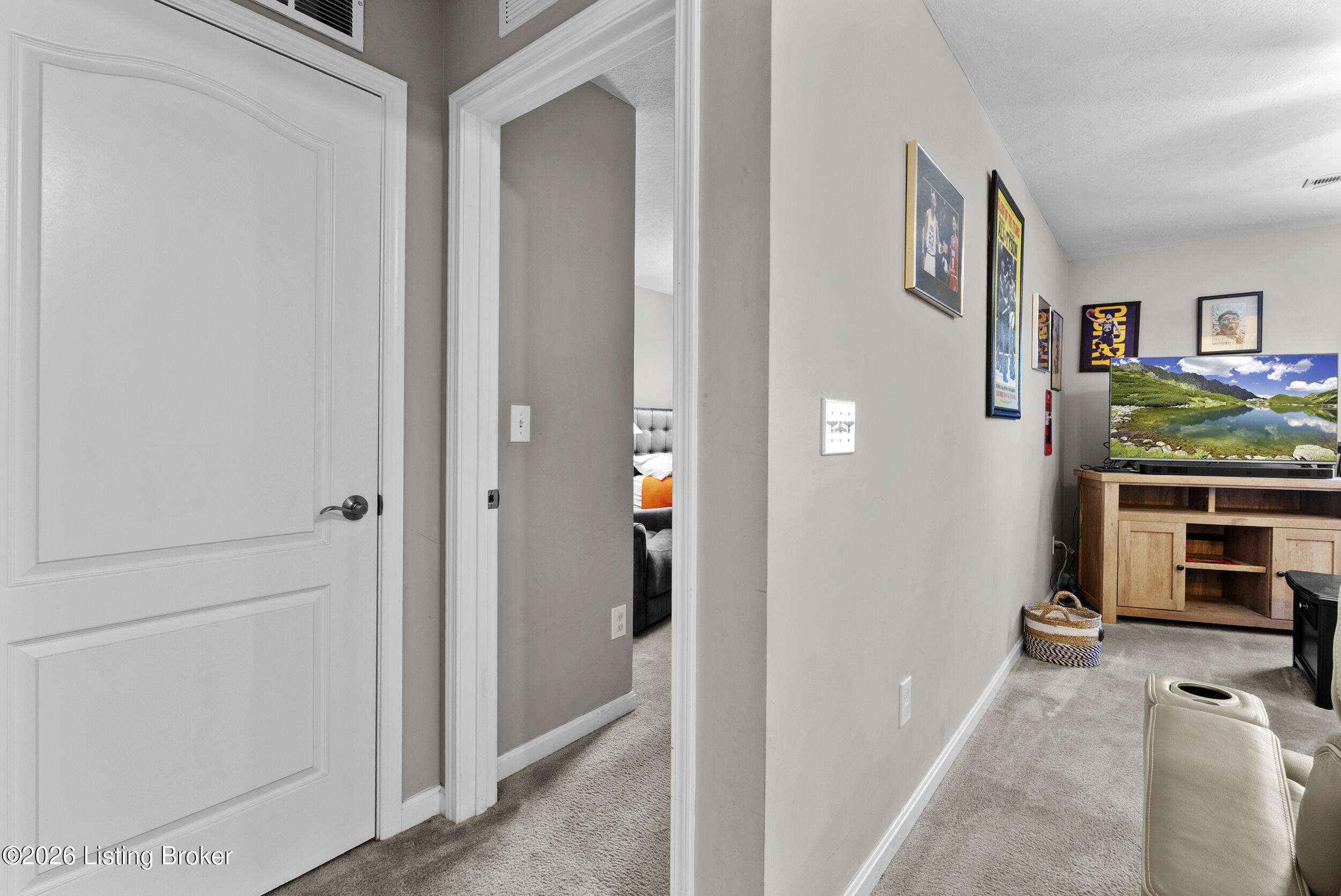 6783 Brittany Oak Dr Property Photo 30