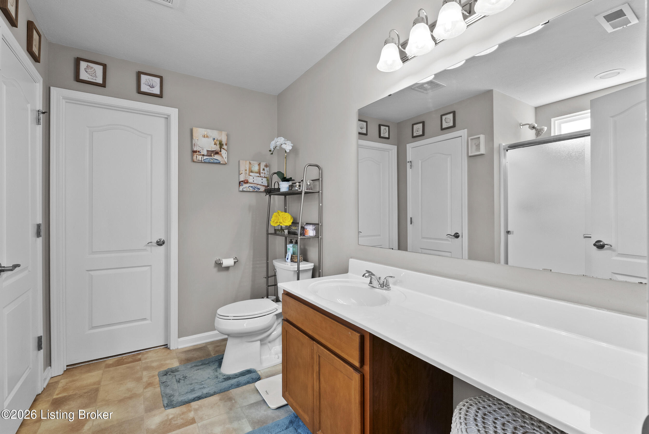 6783 Brittany Oak Dr Property Photo 37
