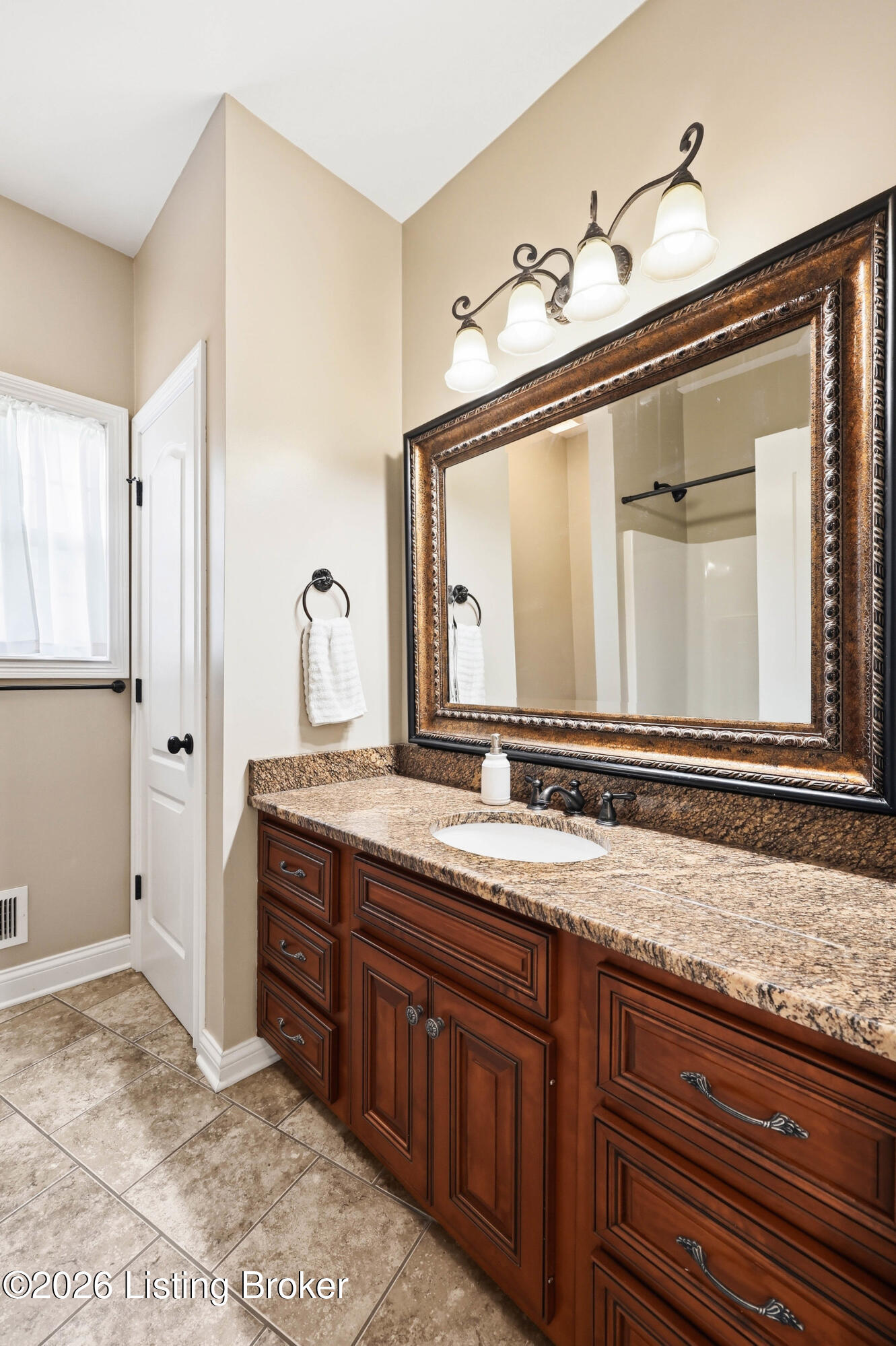 383 Woodland Pass Property Photo 43