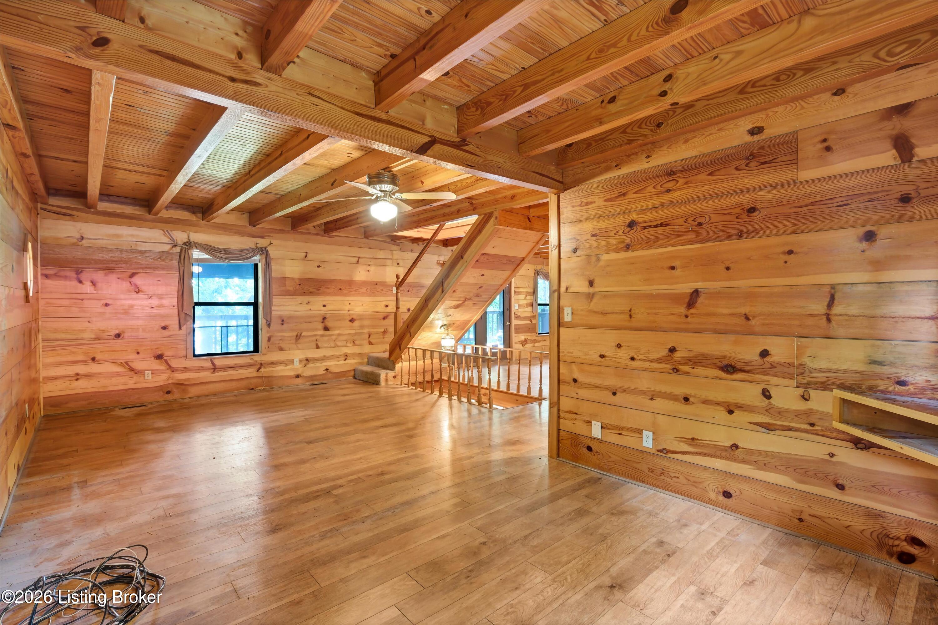 140 Hudson Rd Property Photo 10