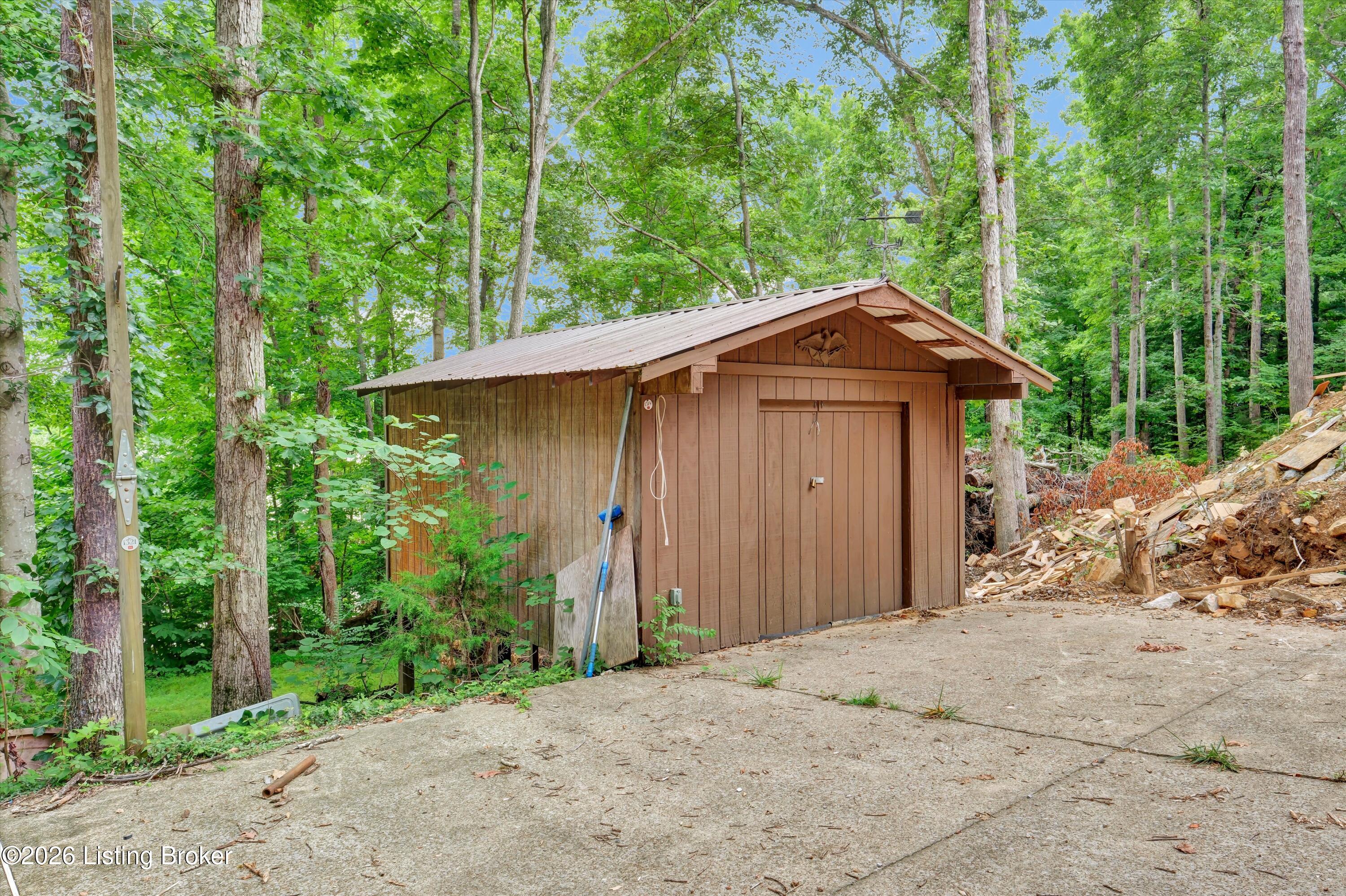 140 Hudson Rd Property Photo 43