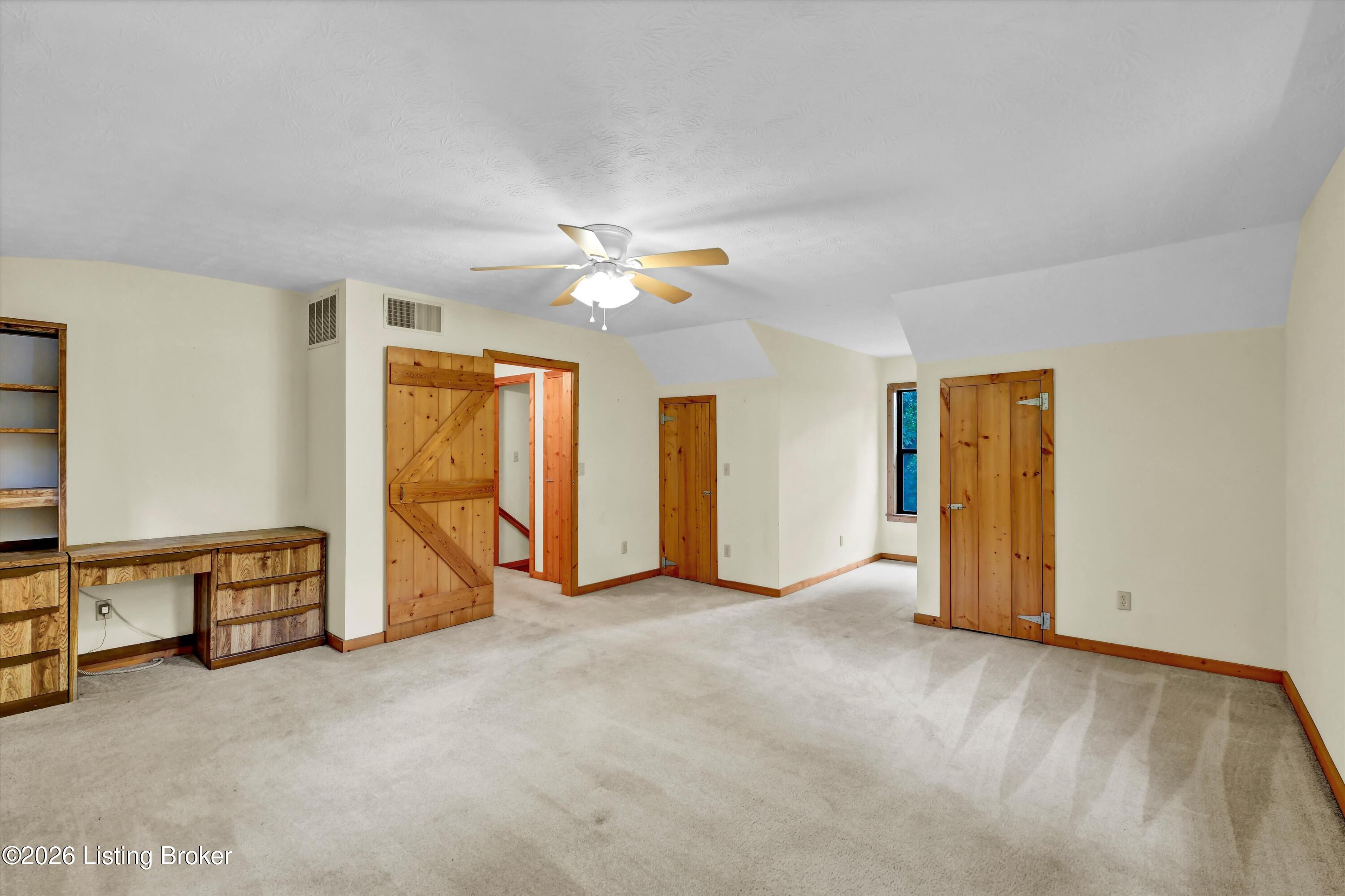 140 Hudson Rd Property Photo 51