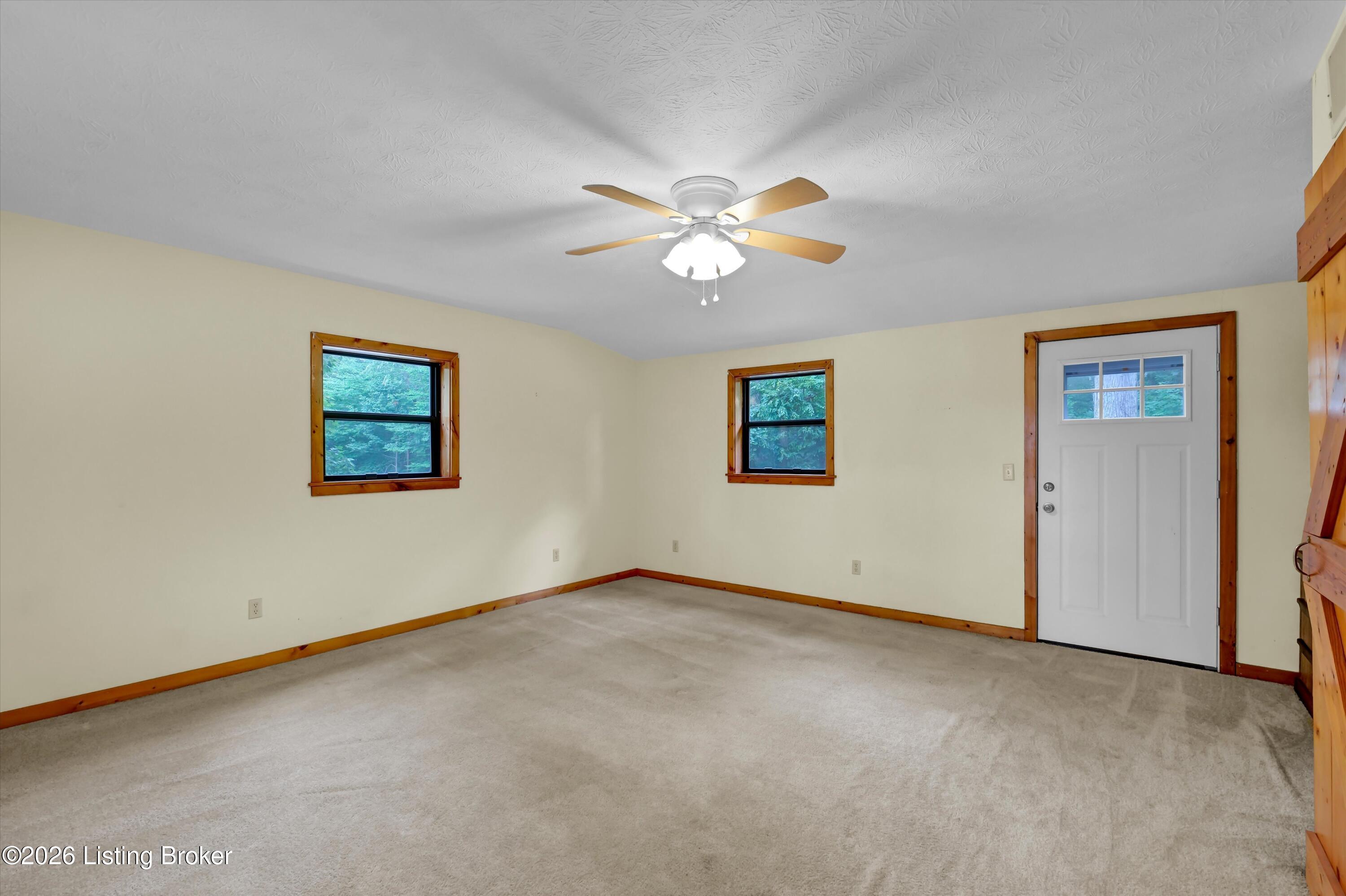 140 Hudson Rd Property Photo 53