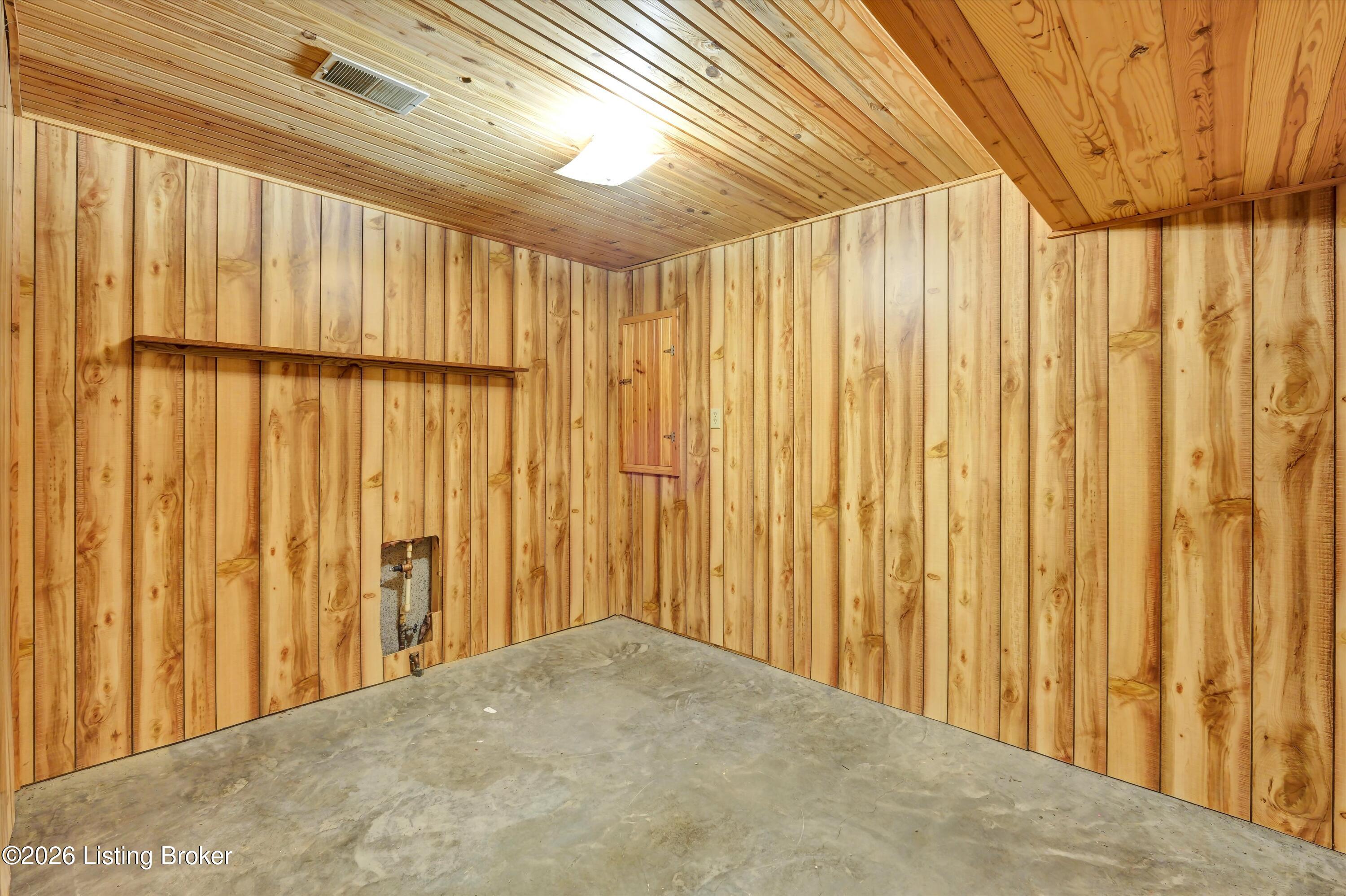 140 Hudson Rd Property Photo 59