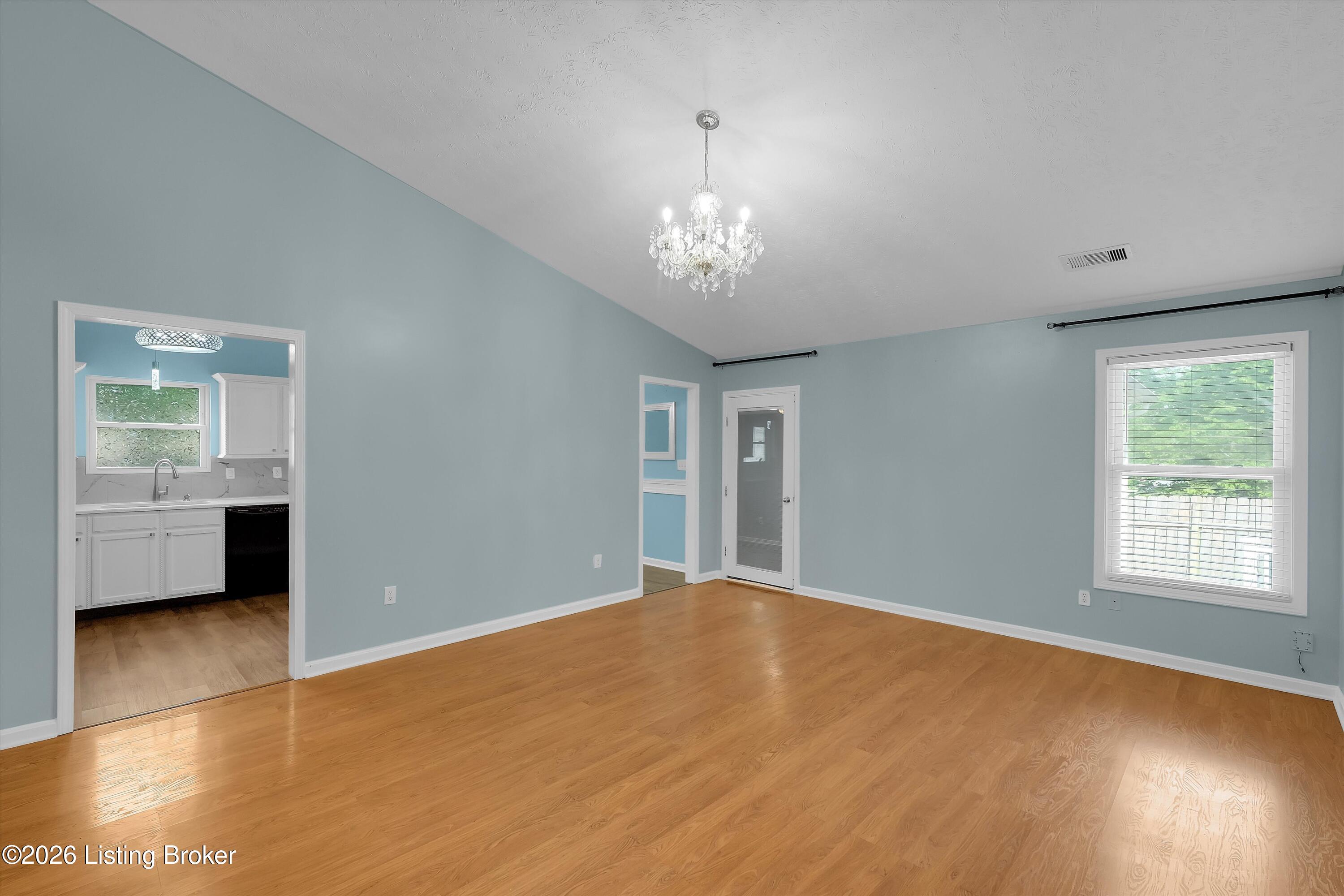 9644 River Trail Dr Property Photo 7