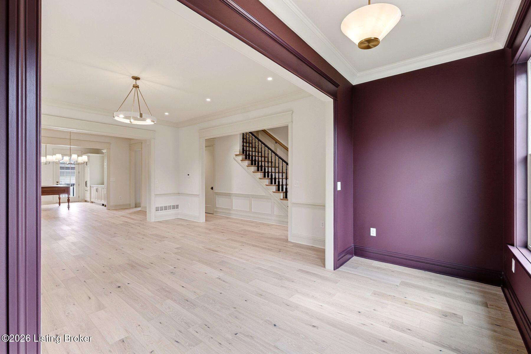 905 S Sherrin Ave Property Photo 16