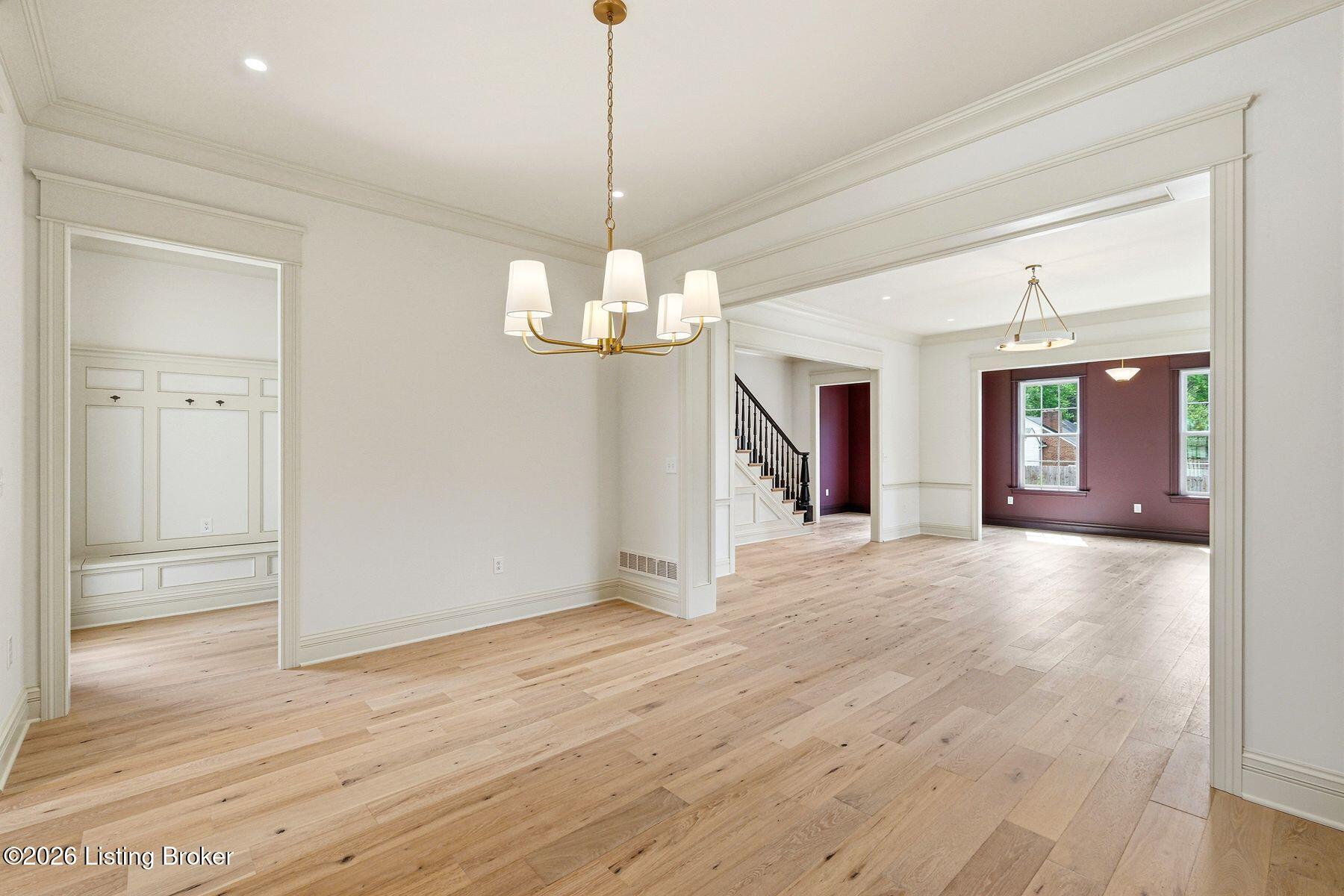 905 S Sherrin Ave Property Photo 19
