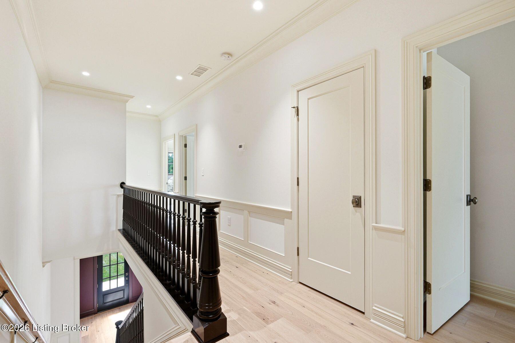 905 S Sherrin Ave Property Photo 33