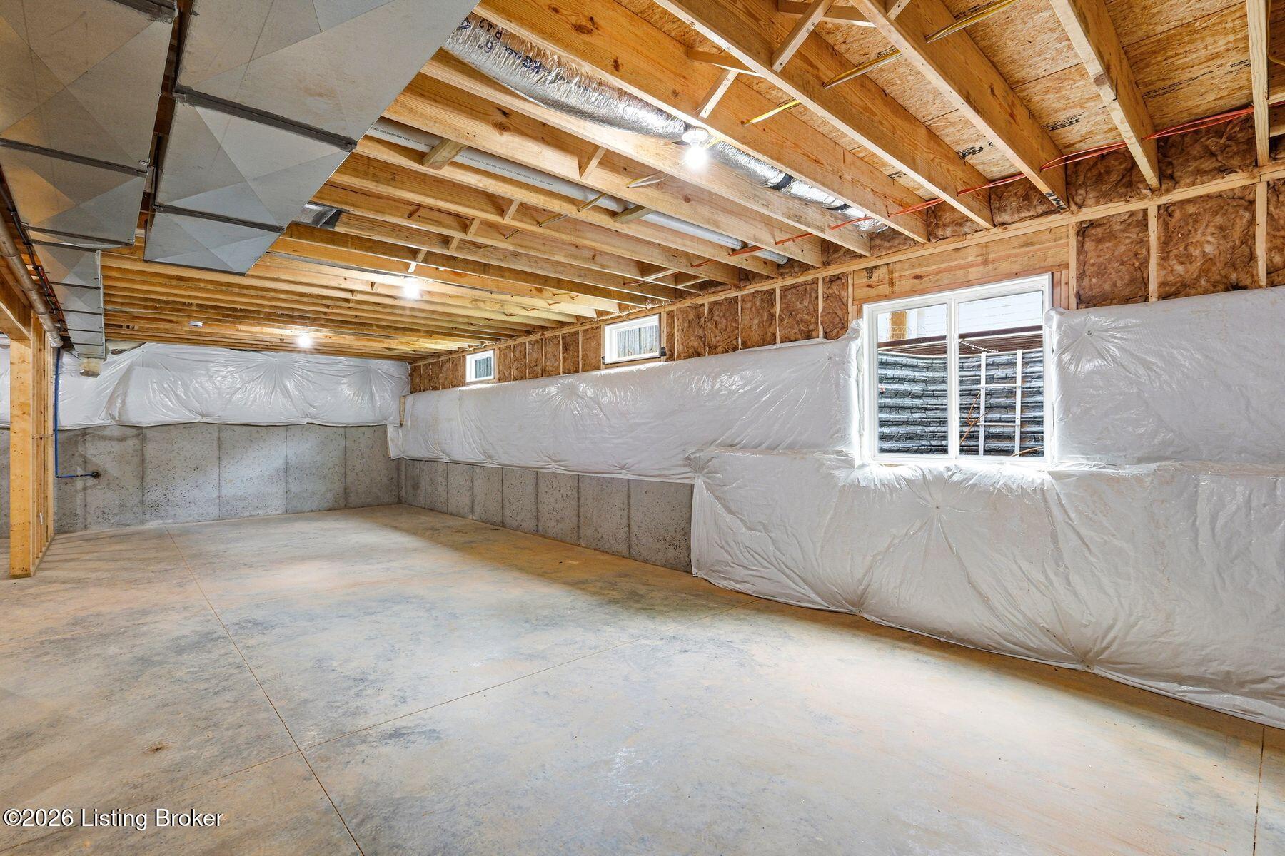 905 S Sherrin Ave Property Photo 61