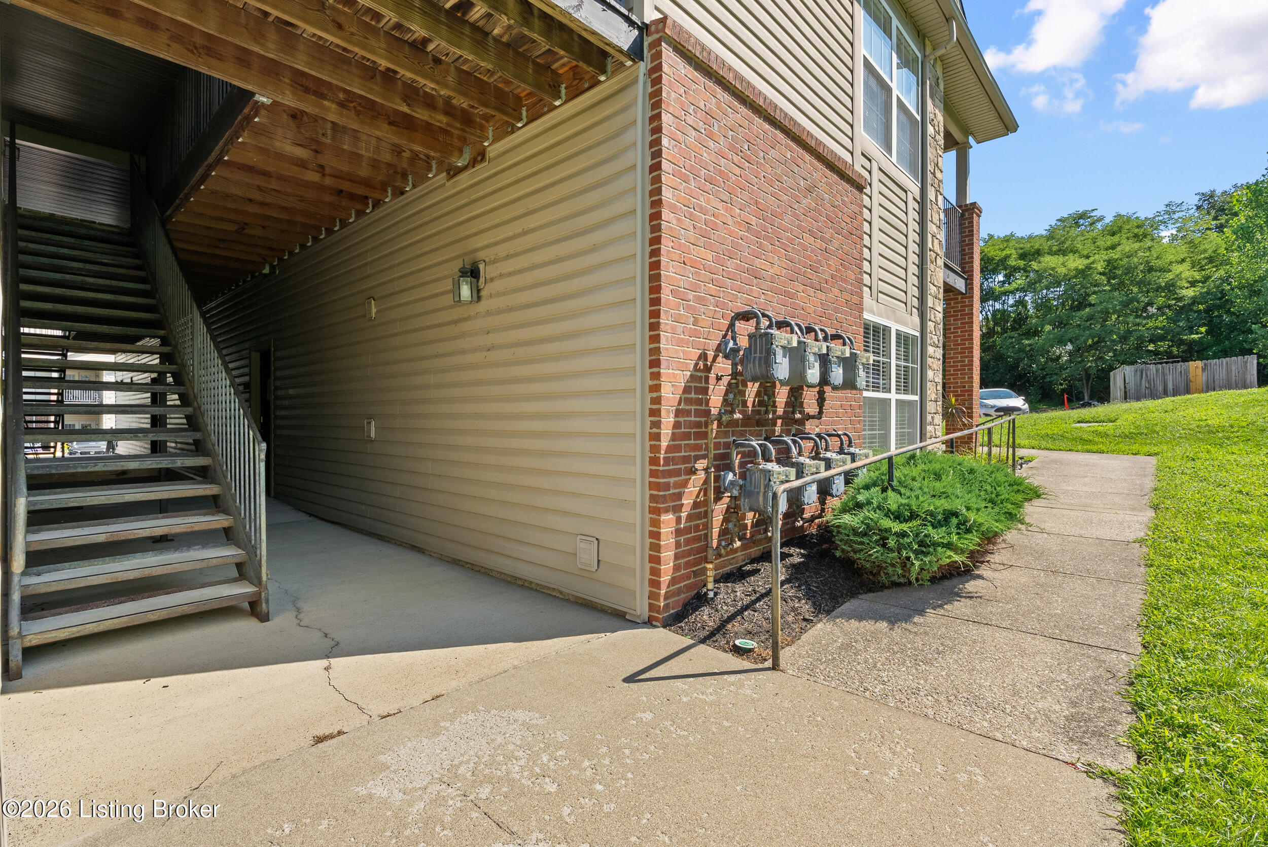 7315 St Andrews Woods Cir 103 Property Photo 4