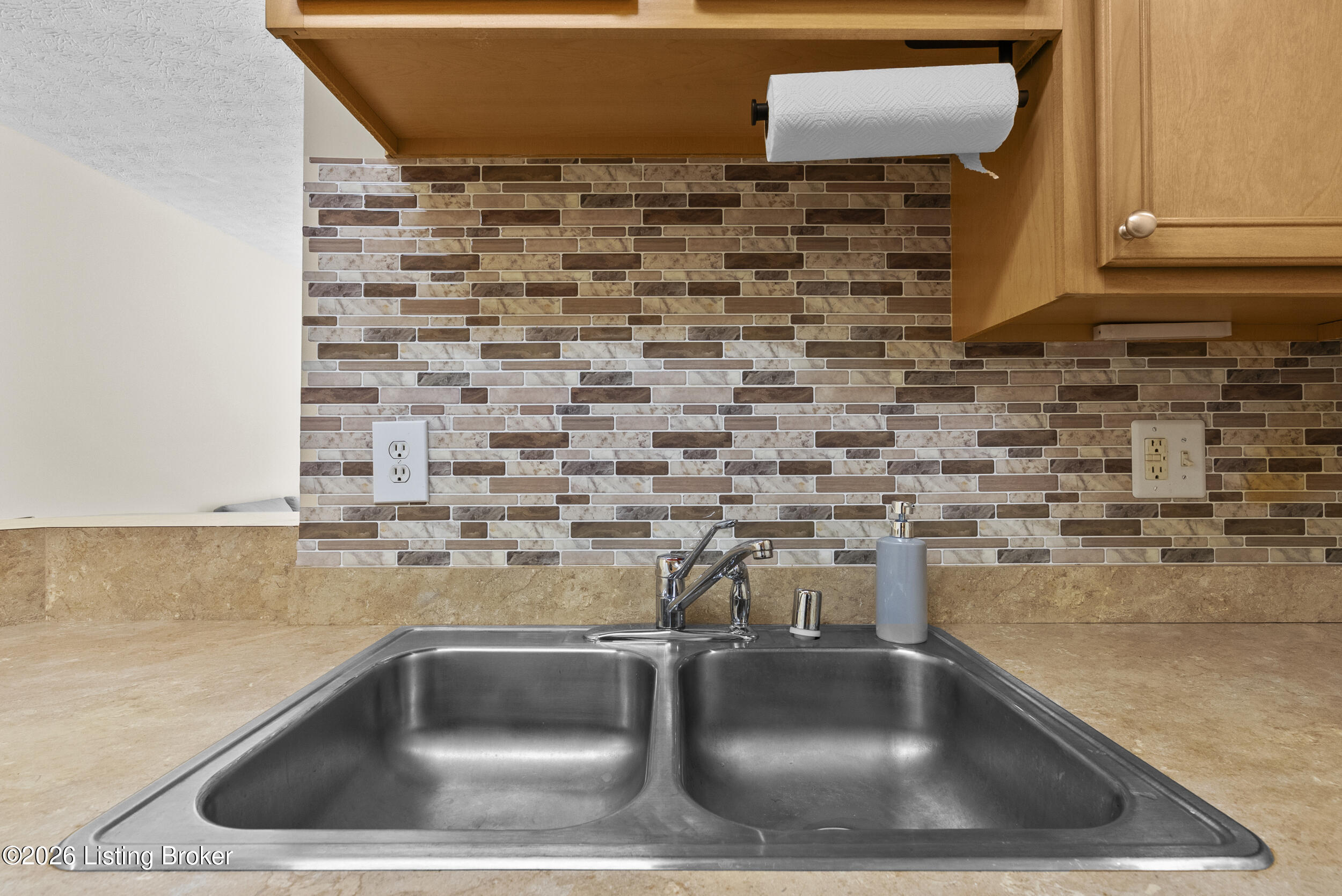 7315 St Andrews Woods Cir 103 Property Photo 8
