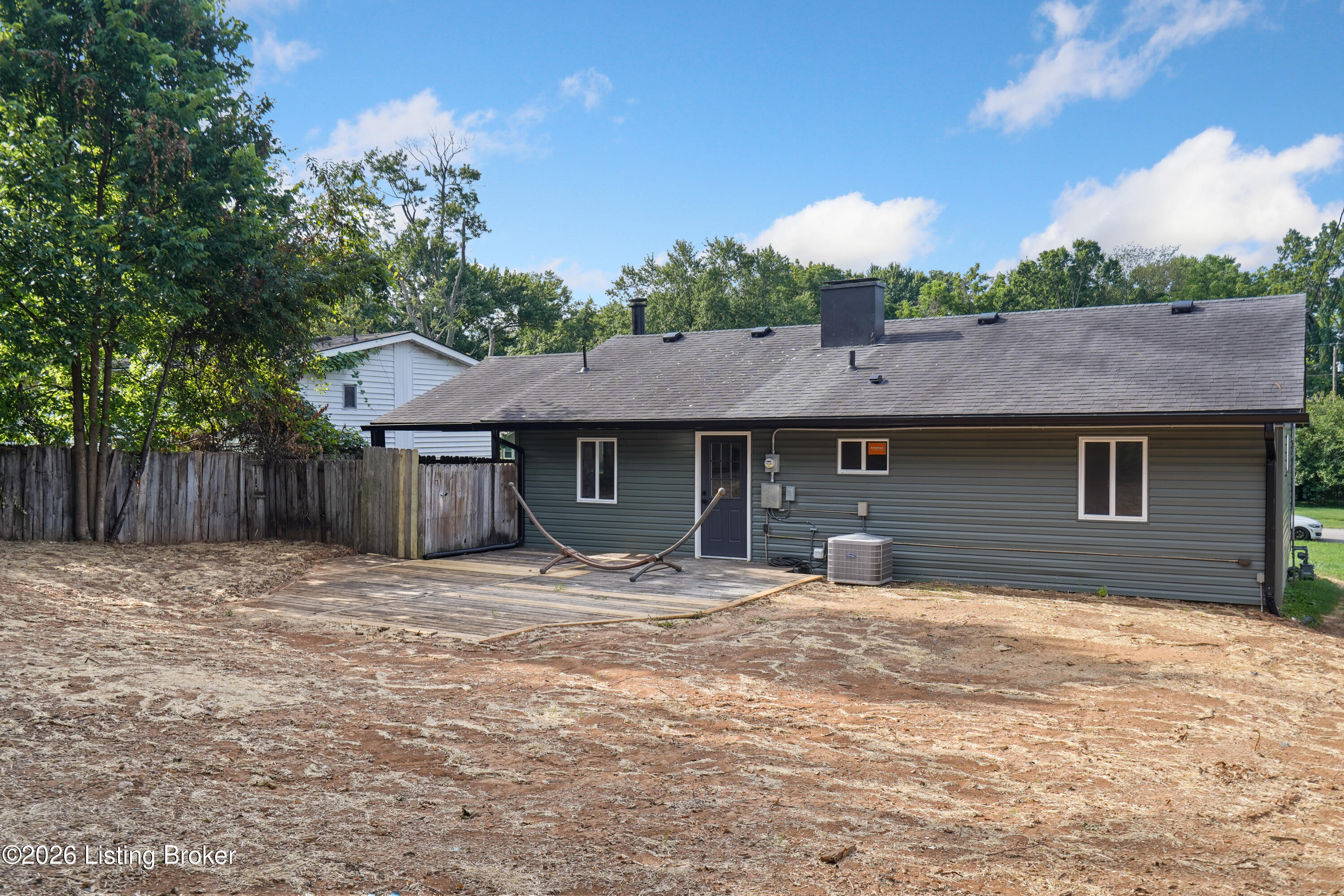 302 Marian Dr Property Photo 23