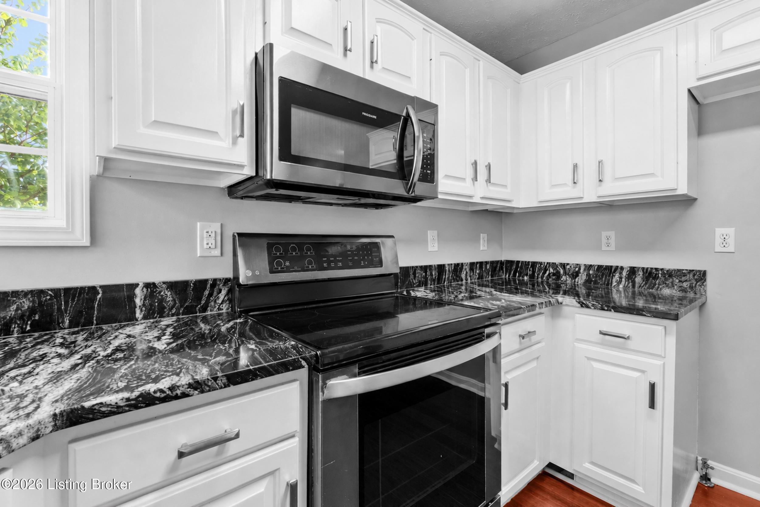 235 Helmwood Cir Property Photo 19