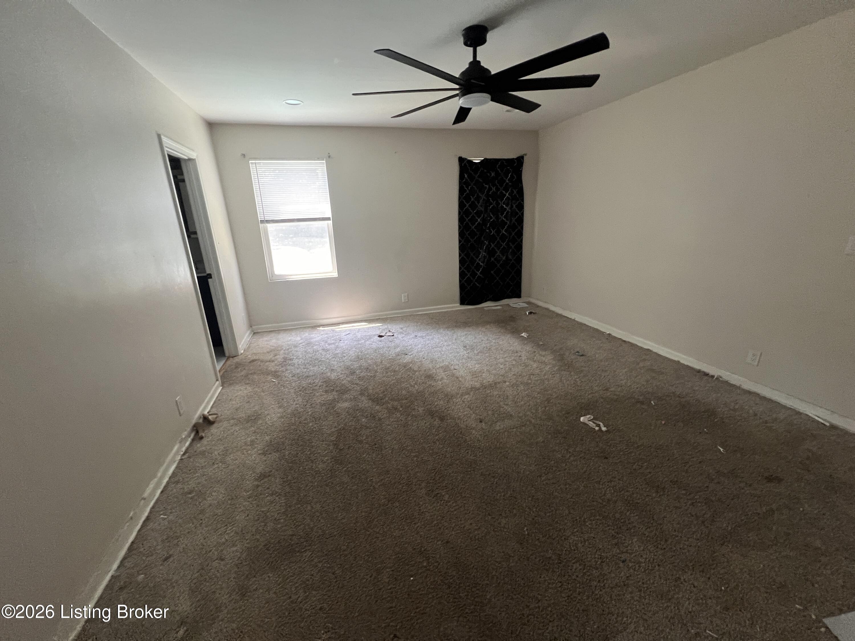 802 W Ashland Ave Property Photo 4