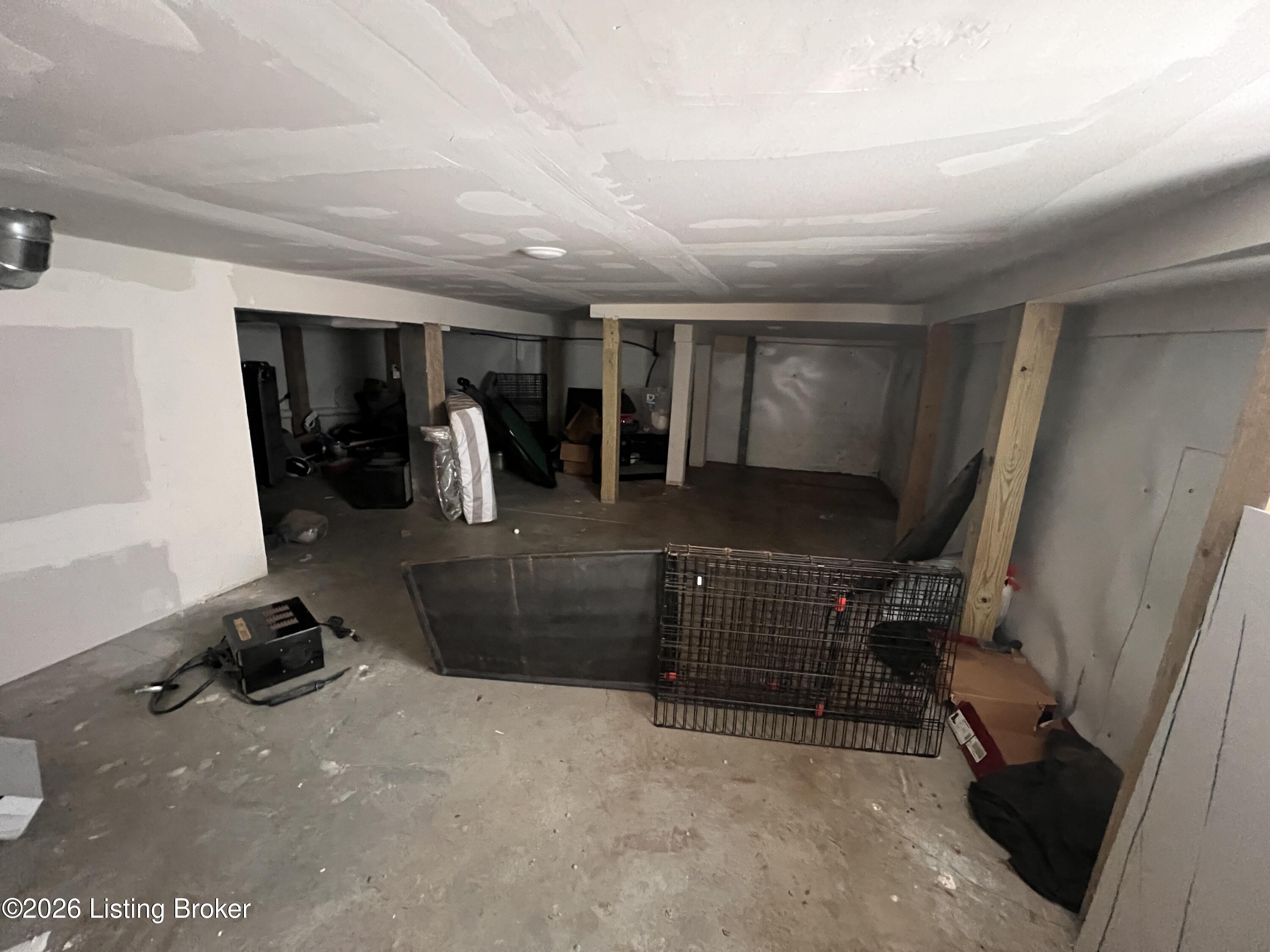 802 W Ashland Ave Property Photo 7