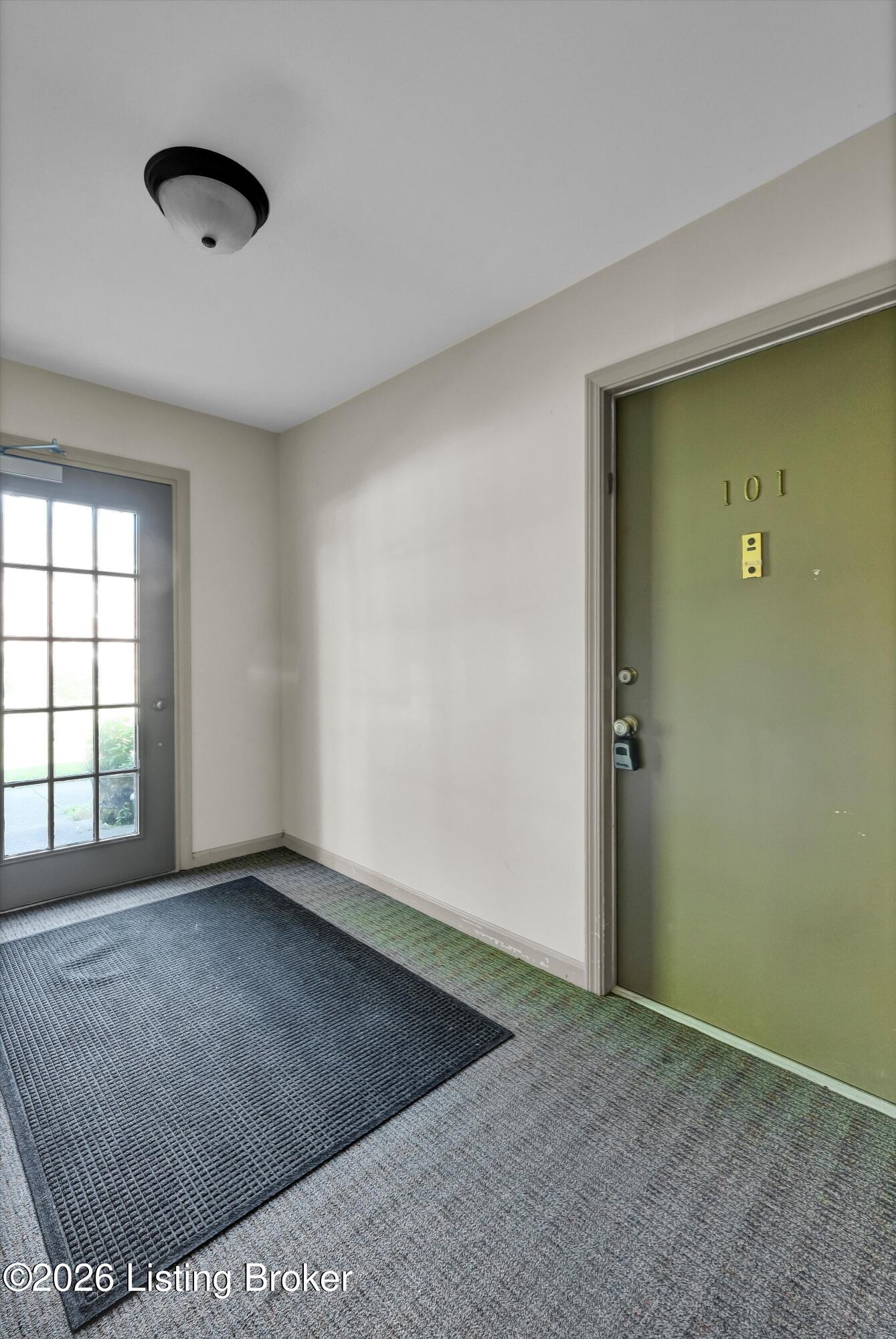 255 Salisbury Square Apt 101 Property Photo 5