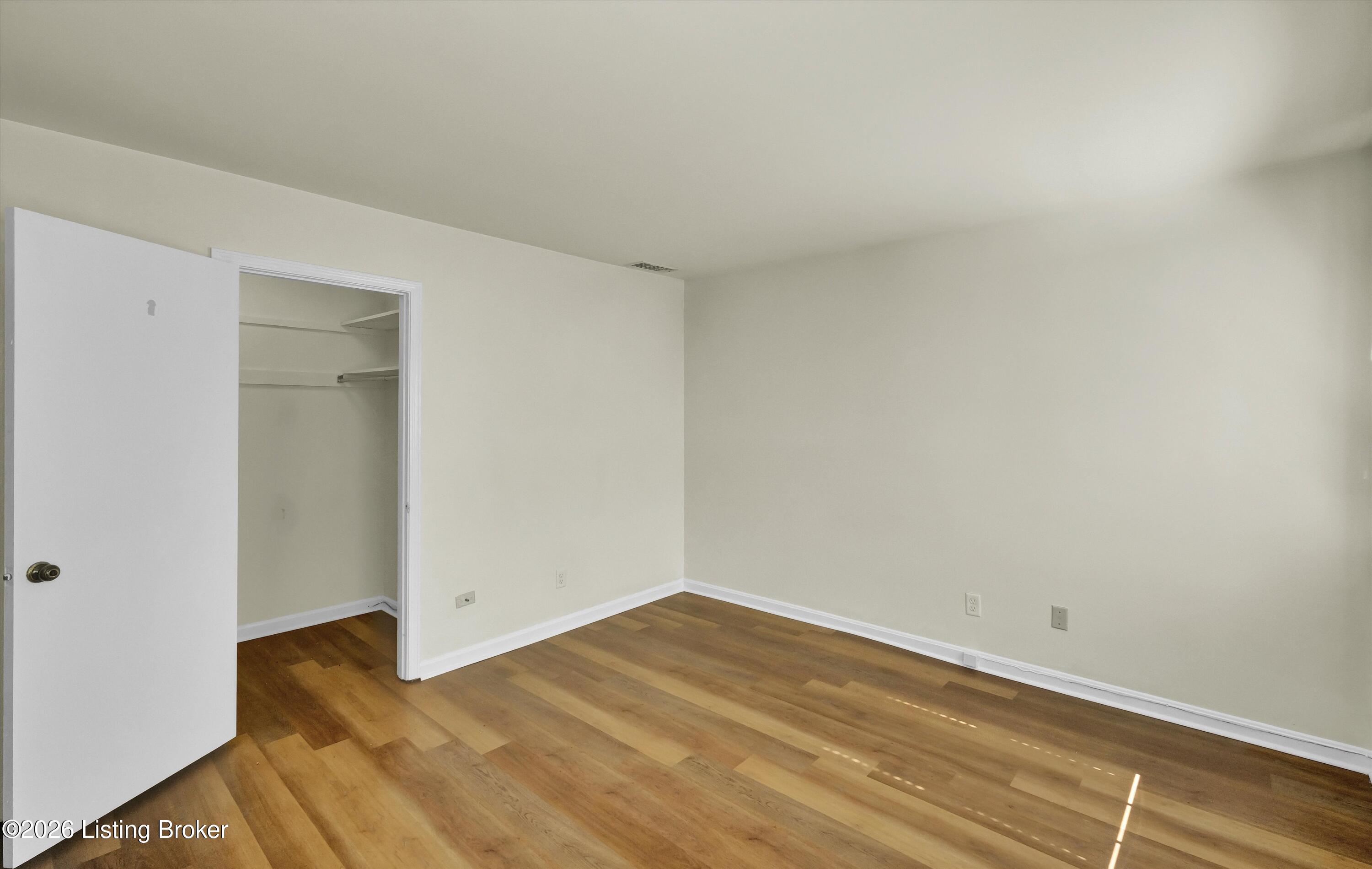 255 Salisbury Square Apt 101 Property Photo 18