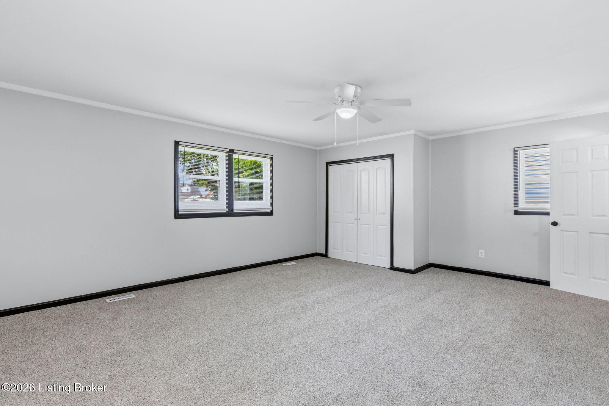 4014 Mapleton Ave Property Photo 28