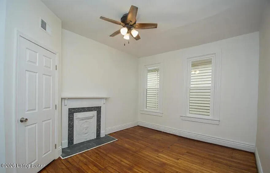 2311 Longest Ave Property Photo 7