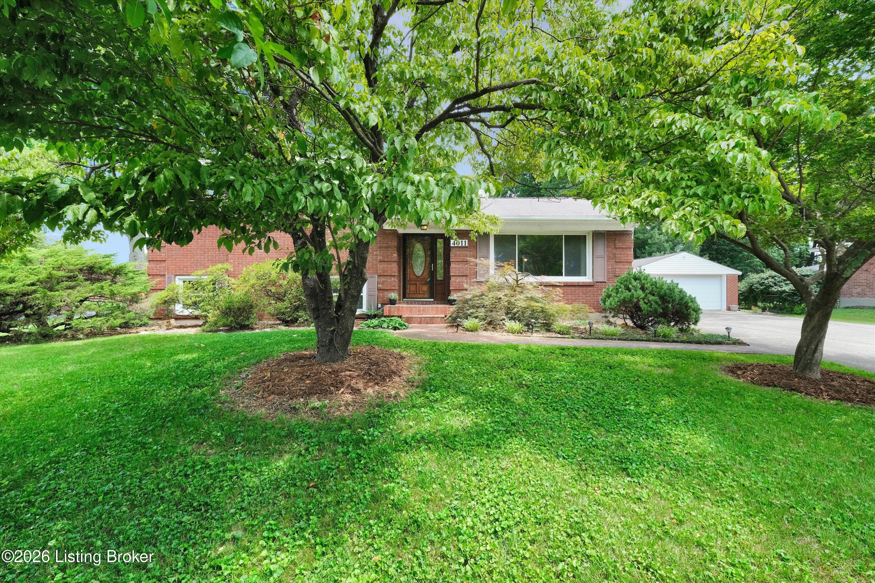 4011 Mamaroneck Rd Property Photo 1