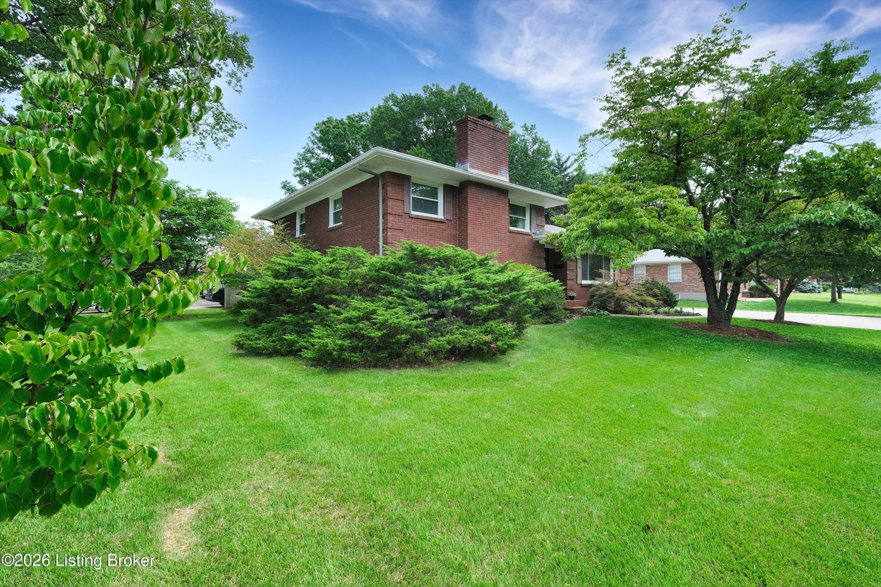 4011 Mamaroneck Rd Property Photo 3