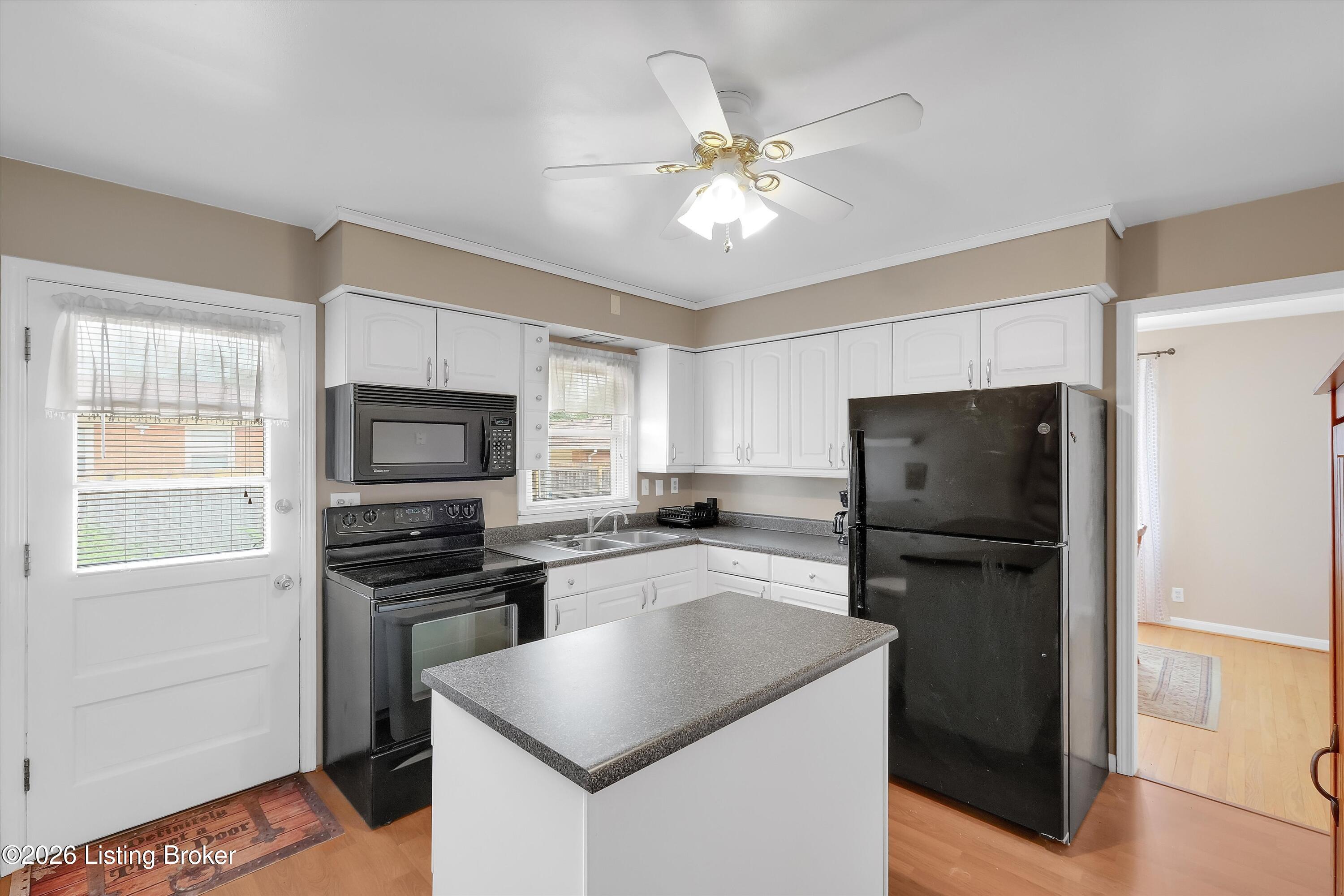 4011 Mamaroneck Rd Property Photo 12