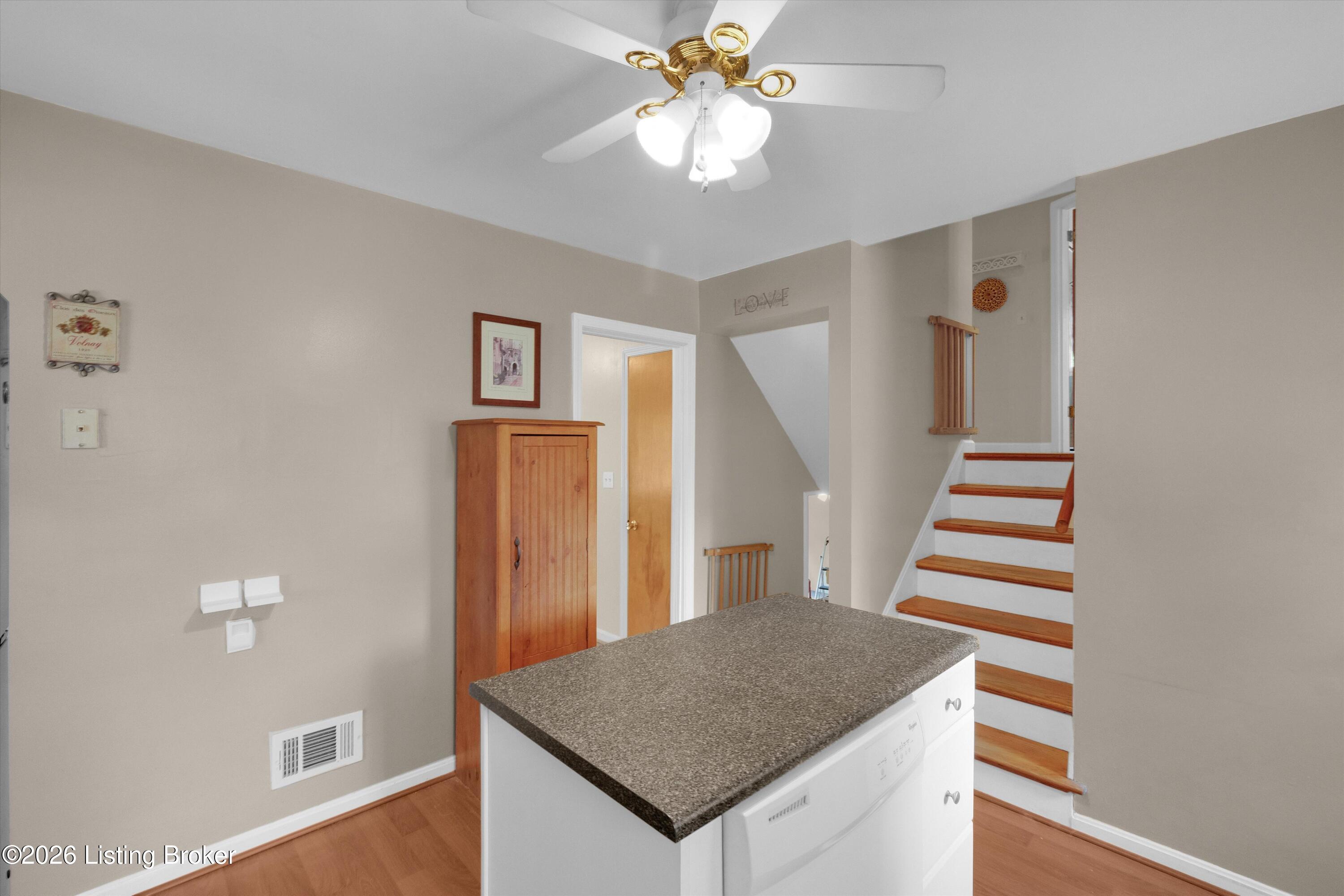 4011 Mamaroneck Rd Property Photo 15