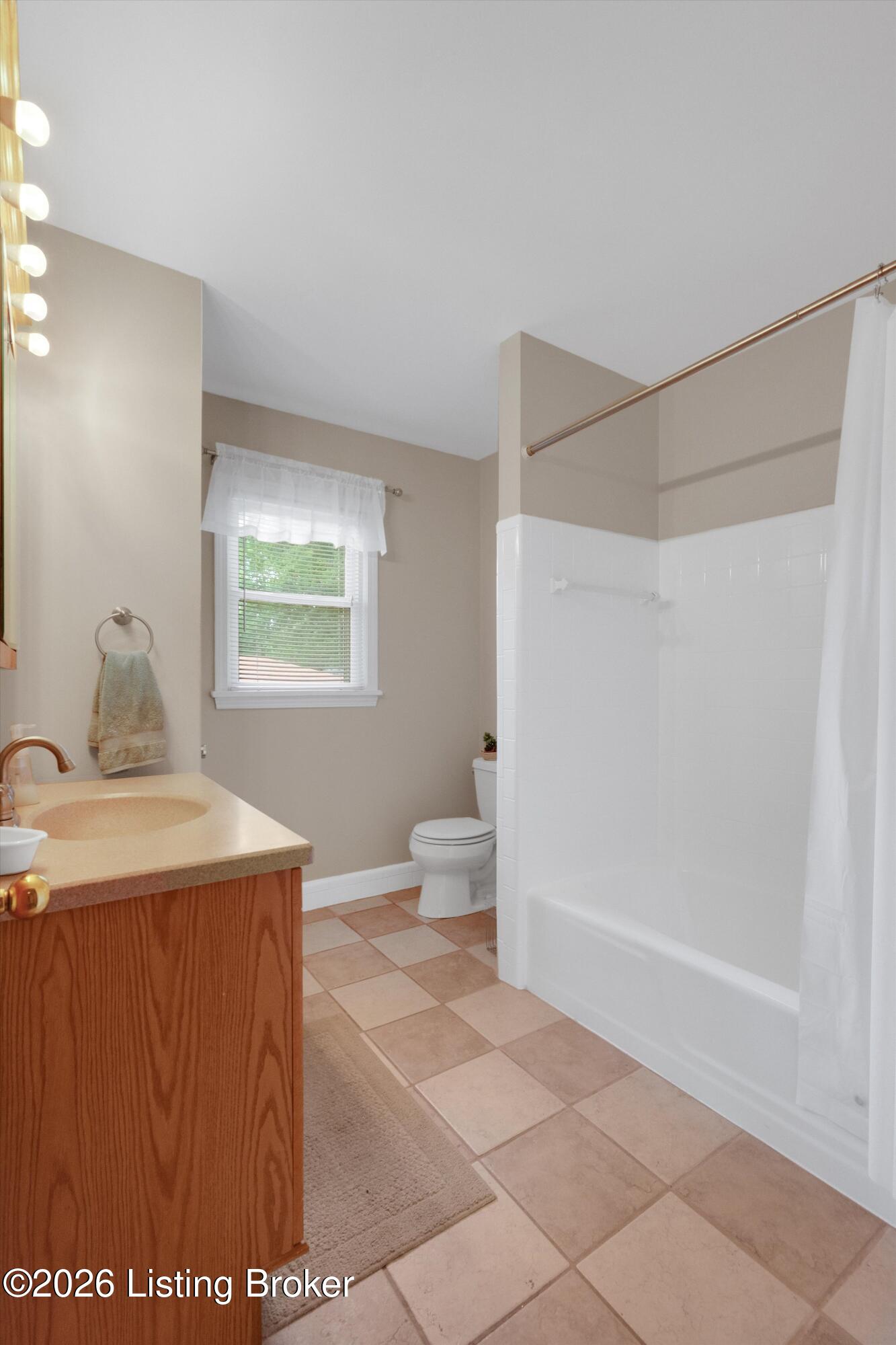 4011 Mamaroneck Rd Property Photo 23